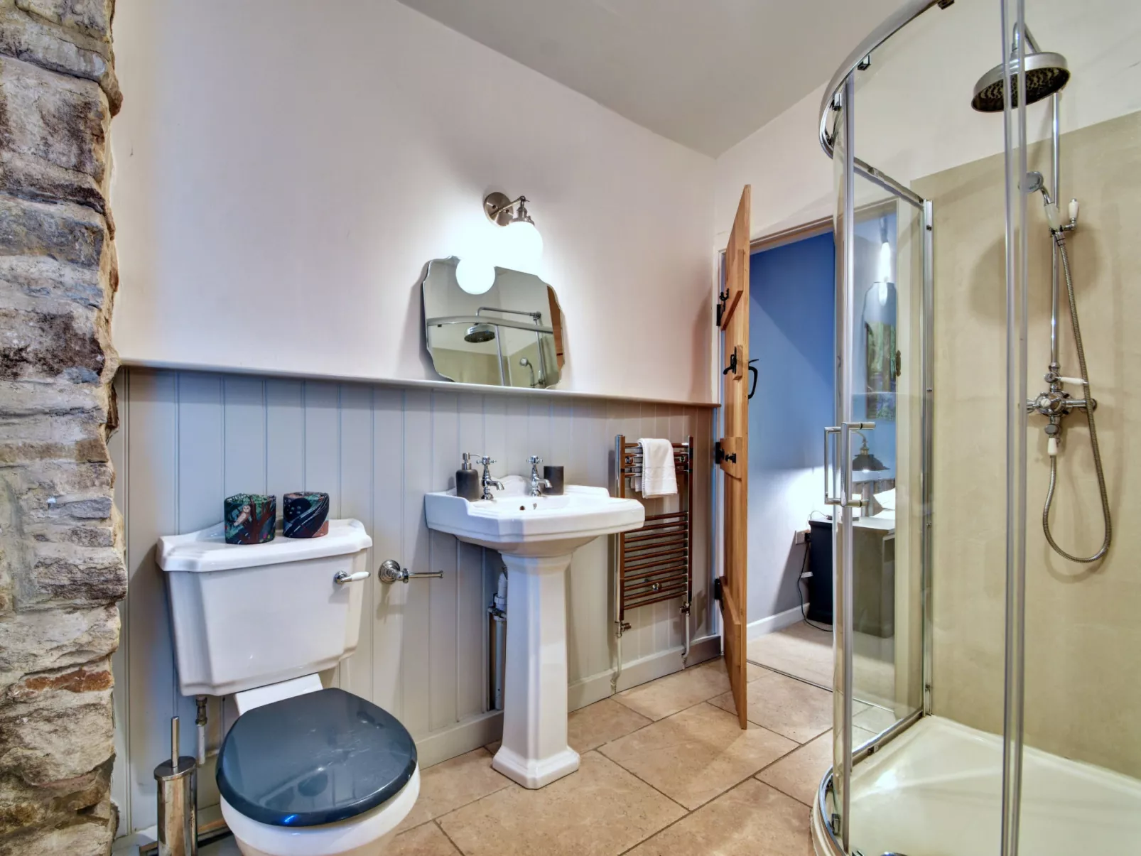 Stable Cottage-Dedans