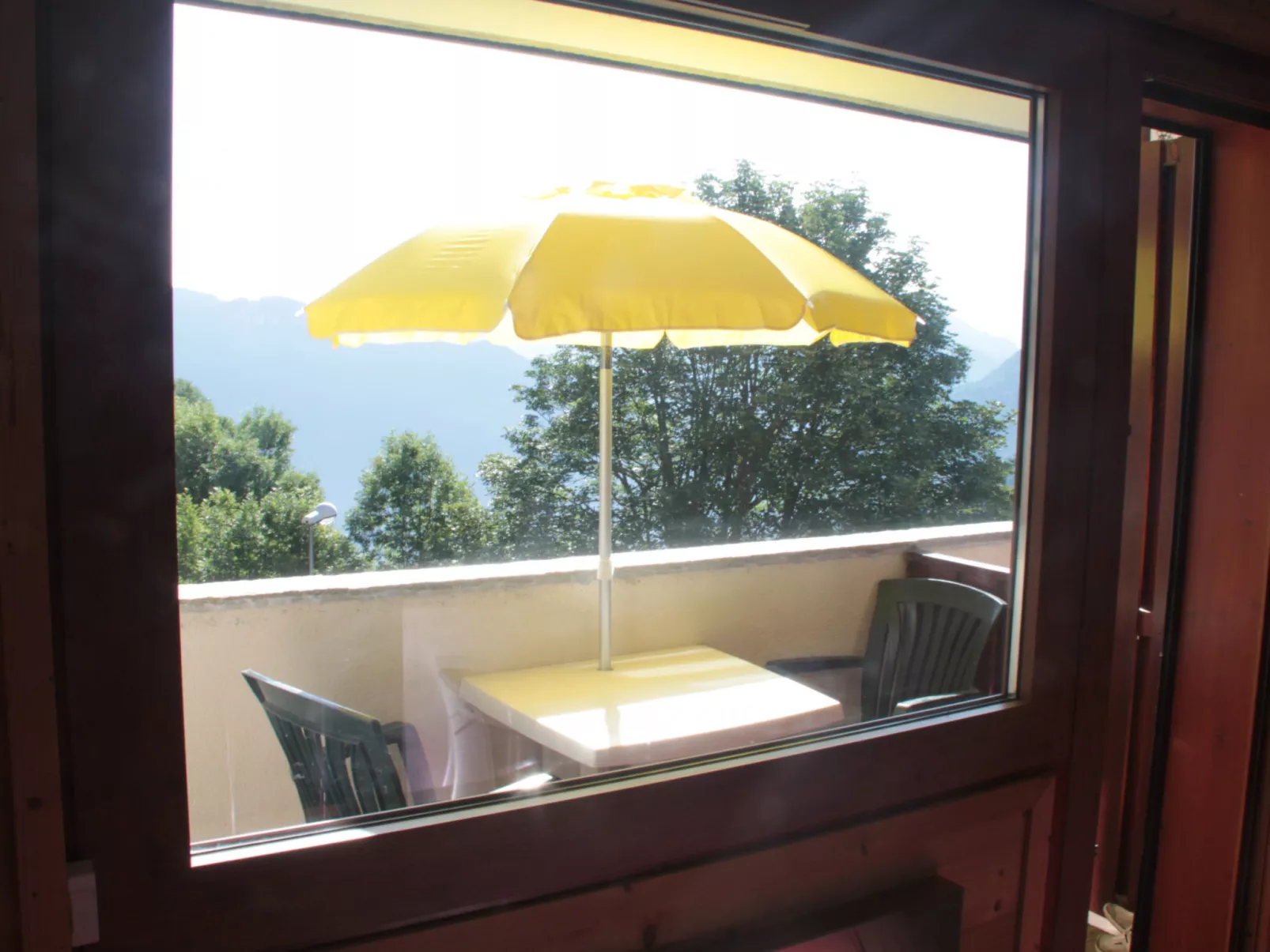 T du Morel A-Outside