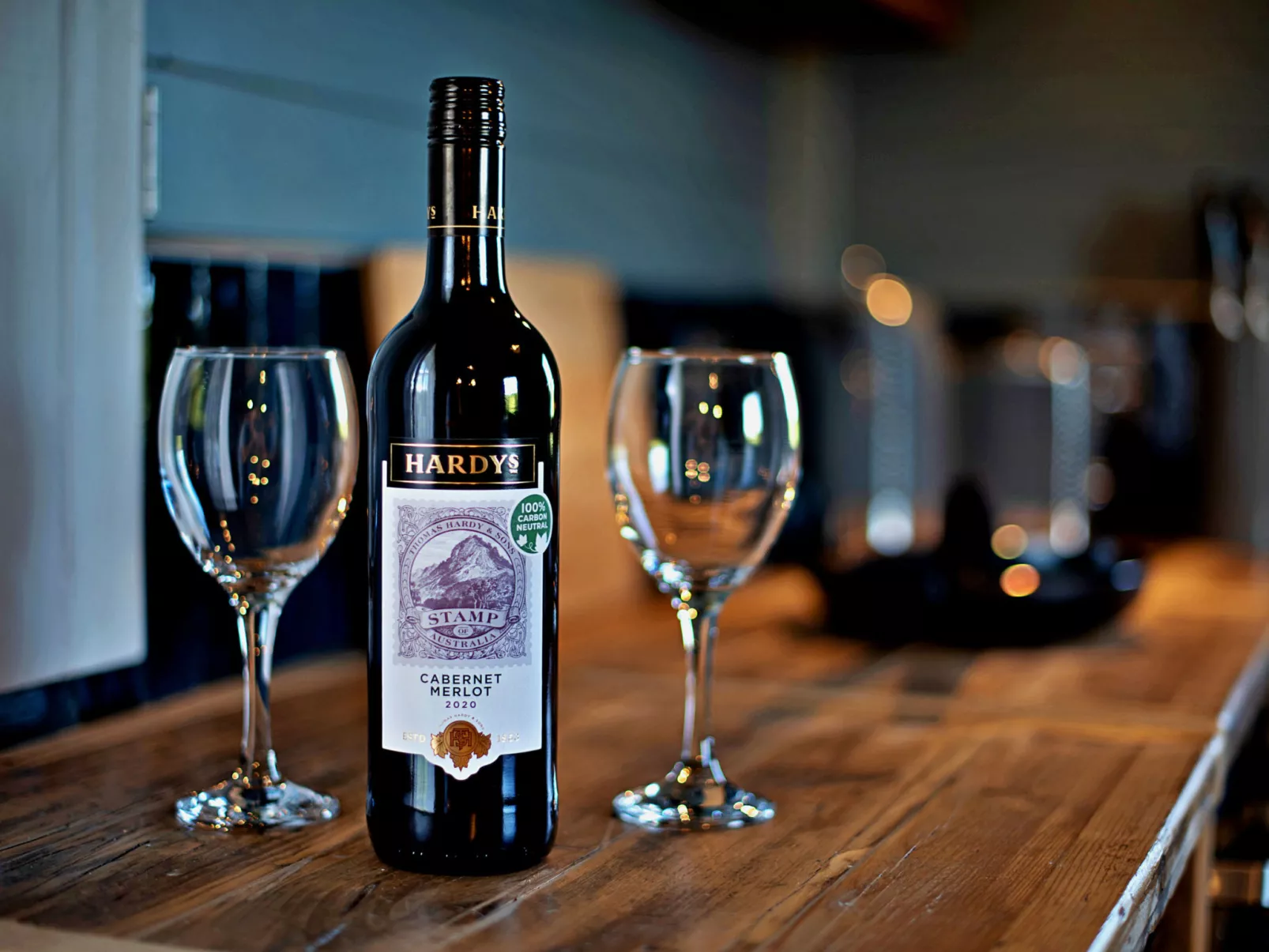 'Susanna' Poachers Hut-Dedans