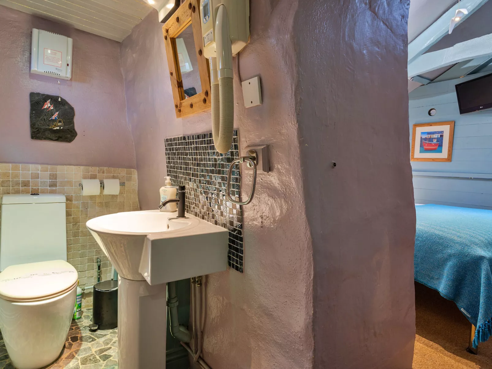 Fisherman's Cottage-Dedans