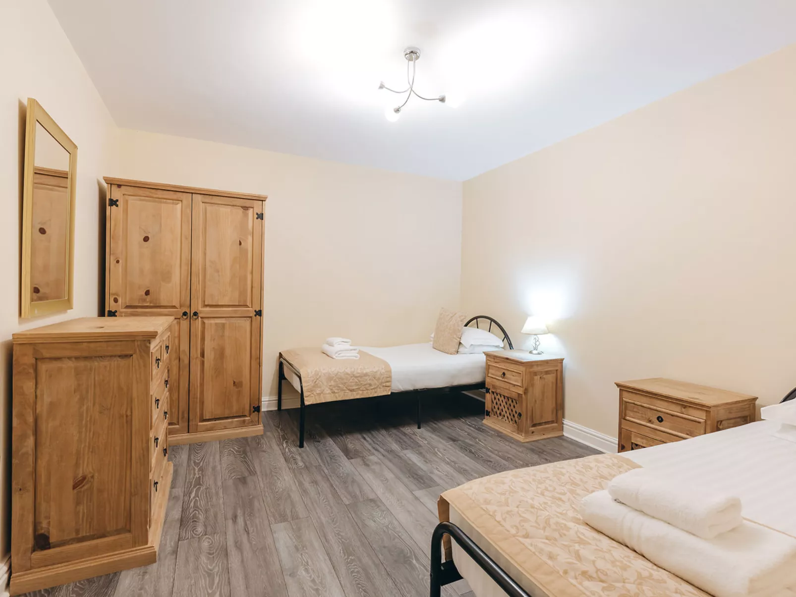 Netley Hall - Camelia-Inside