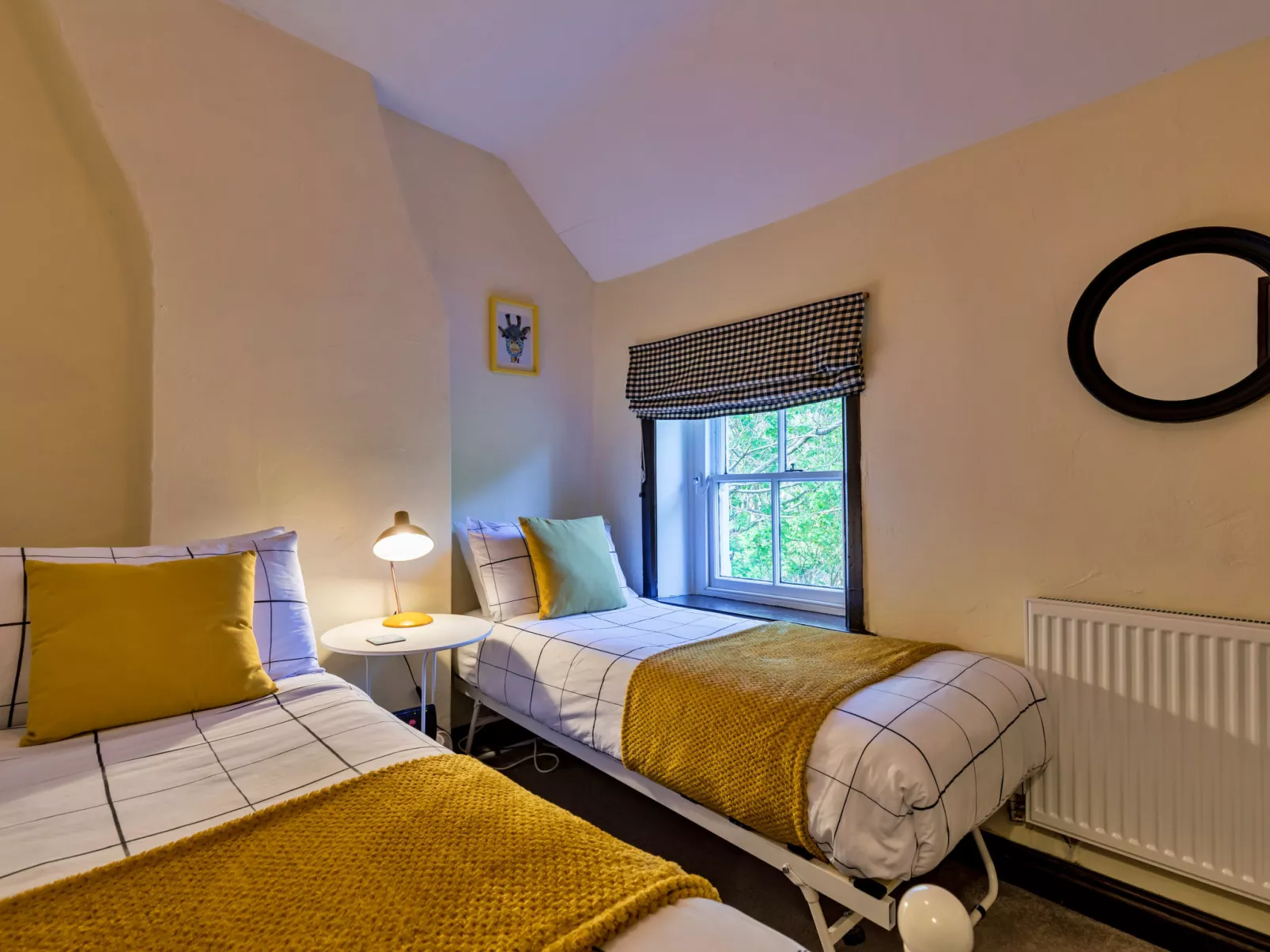 Spring Cottage-Dedans