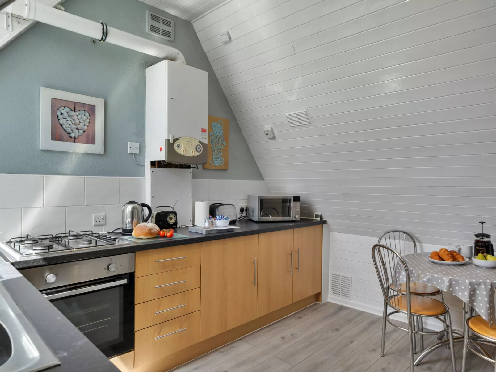 No. 11 Porthminster-Drinnen