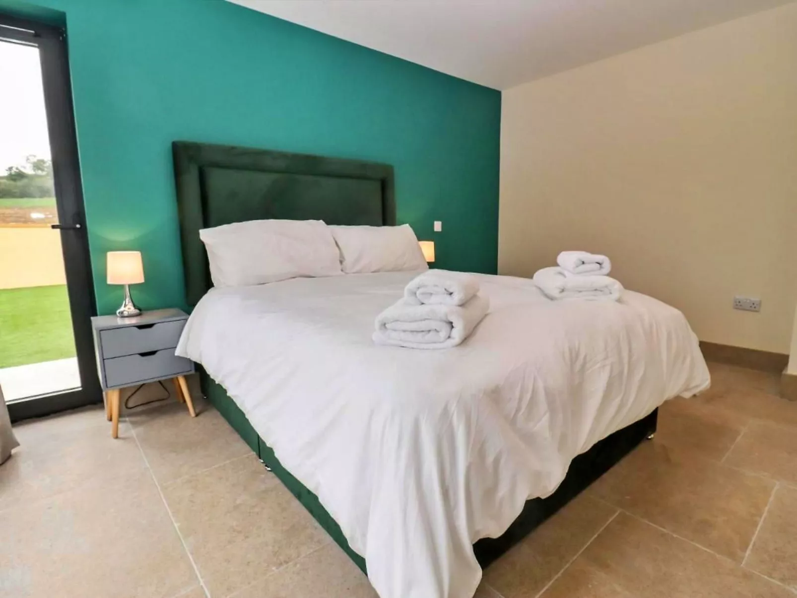 Little Rissington - Barn Three-Dedans