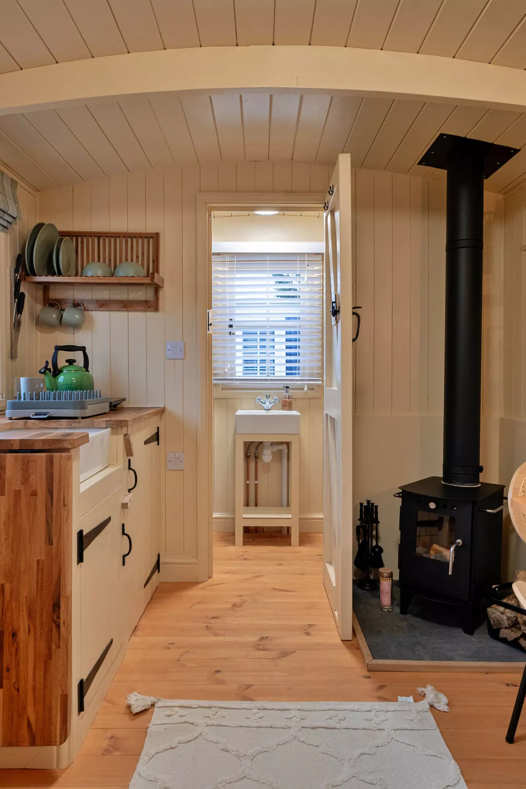 The Chicken Hut-Dehors