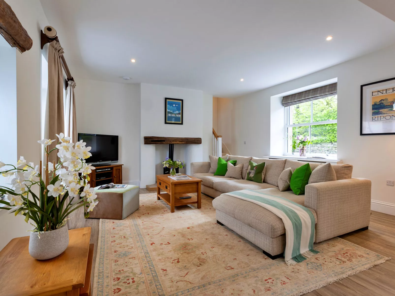 The Old Estate Office Nr Grantley Hall-Inside