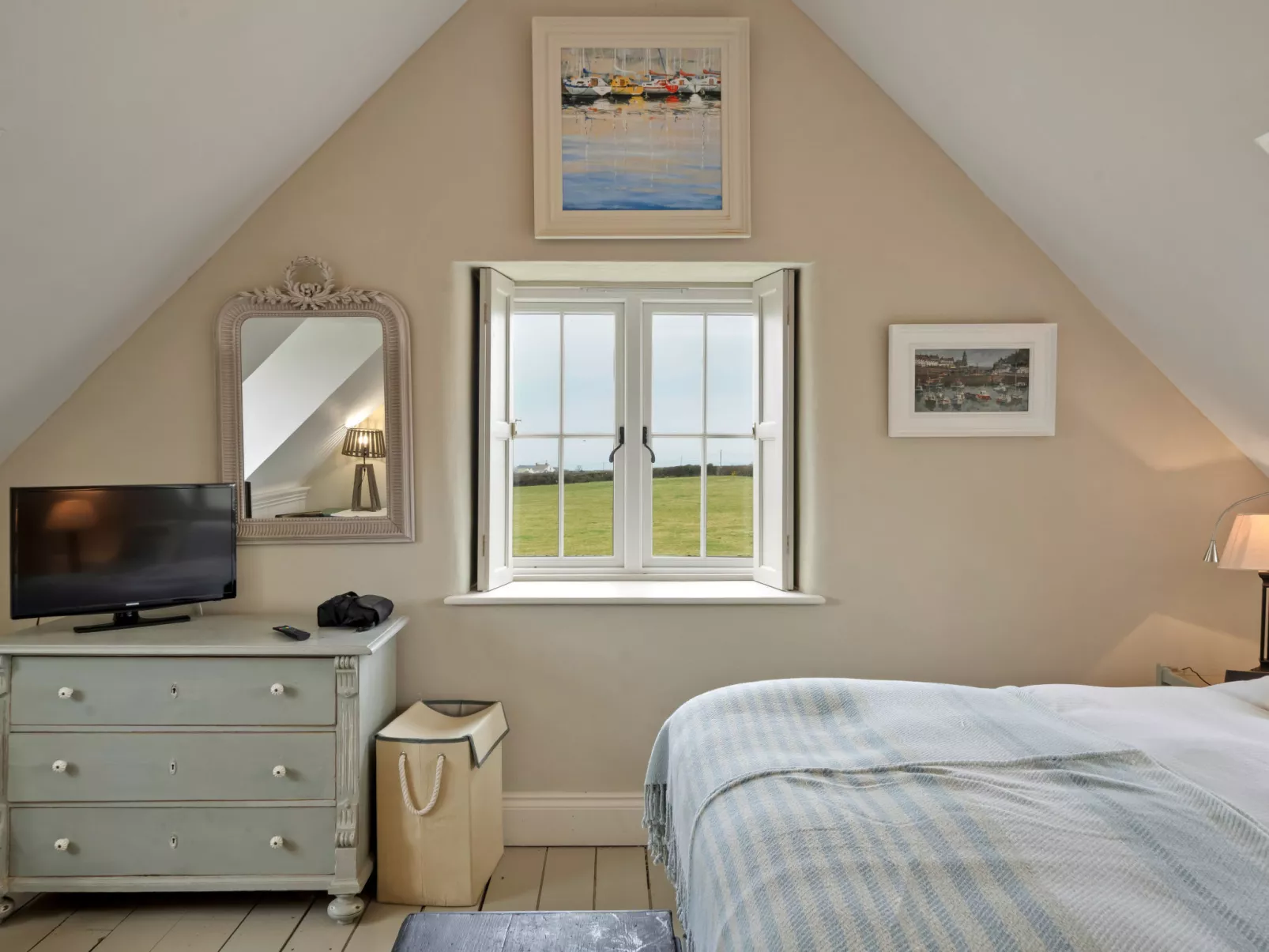 St Eval School House-Dedans