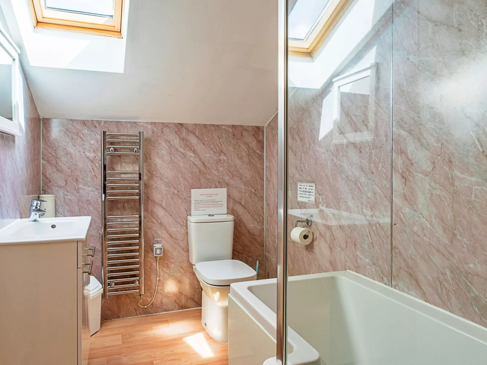 Stable Barn Apartment at Bodmin Moor-Dedans