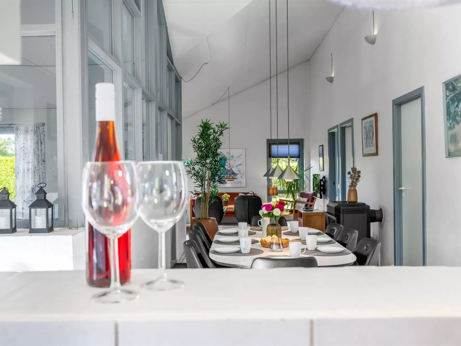 "Mainio" - 800m from the sea-Inside