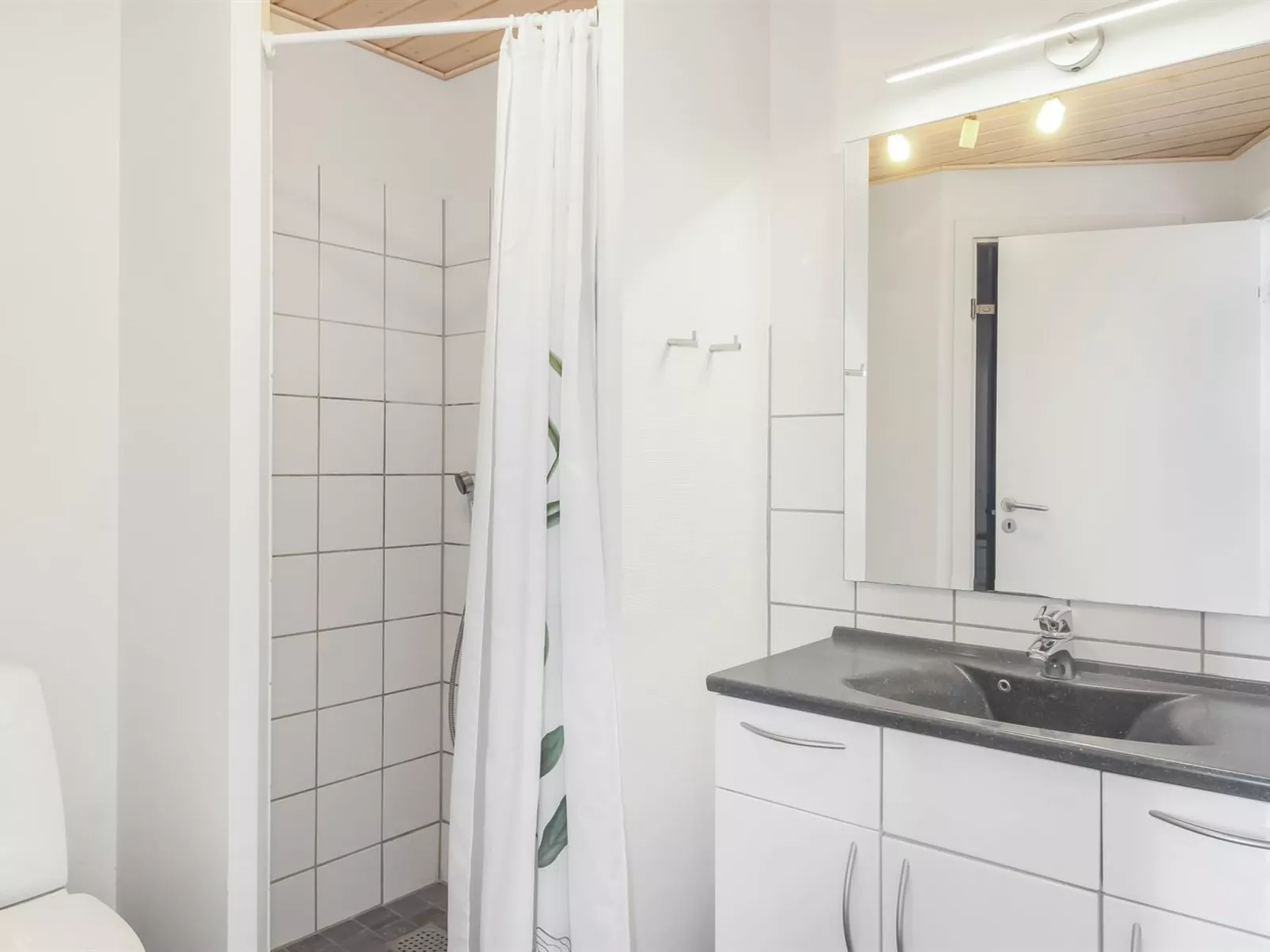 "Syriel" - 700m from the sea-Dedans