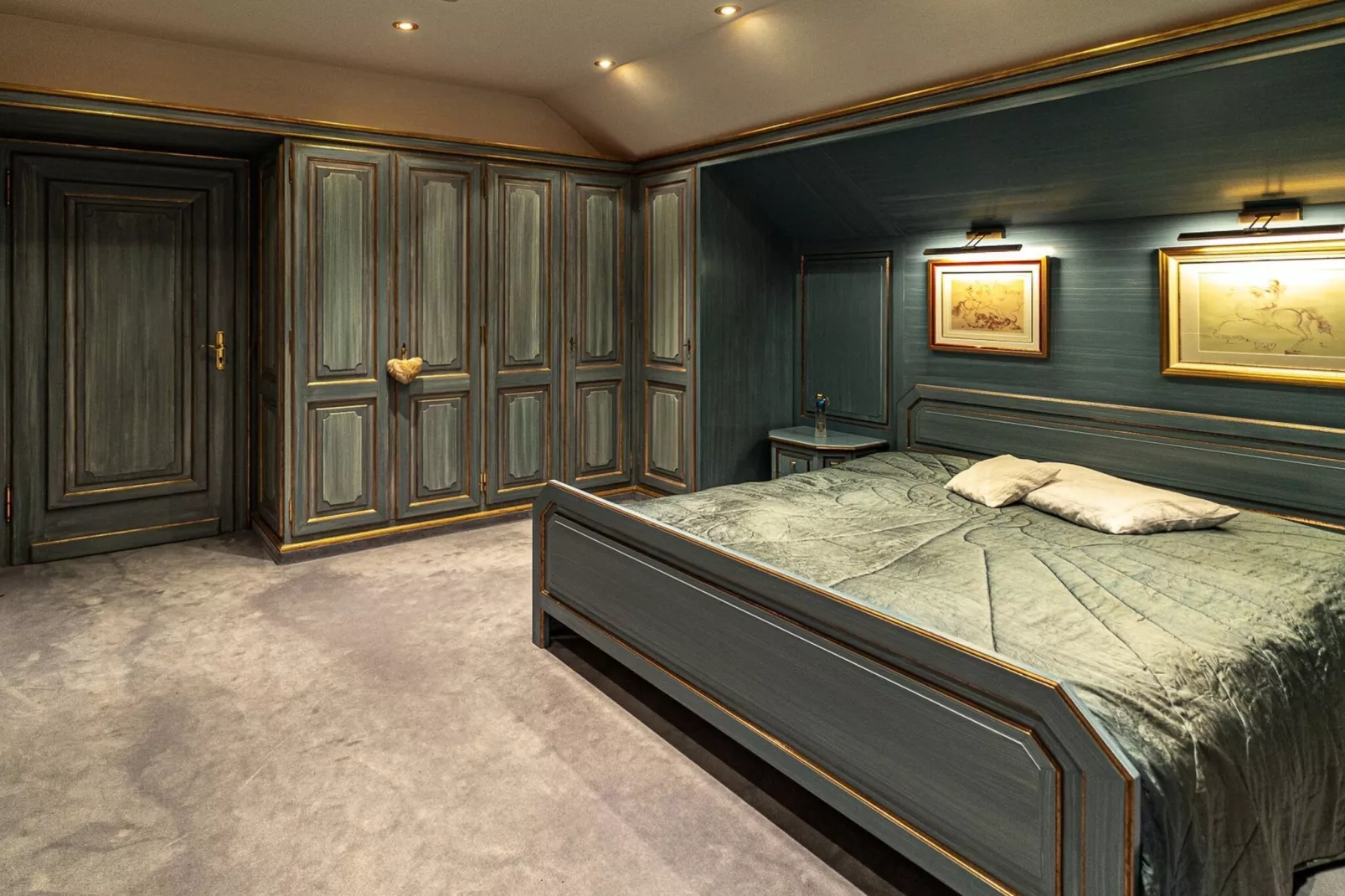 Bad Kleinkirchheim Lush and Spacious Villa with Indoor Pool and Wellness - Seven Bedroom Villa-Bedroom