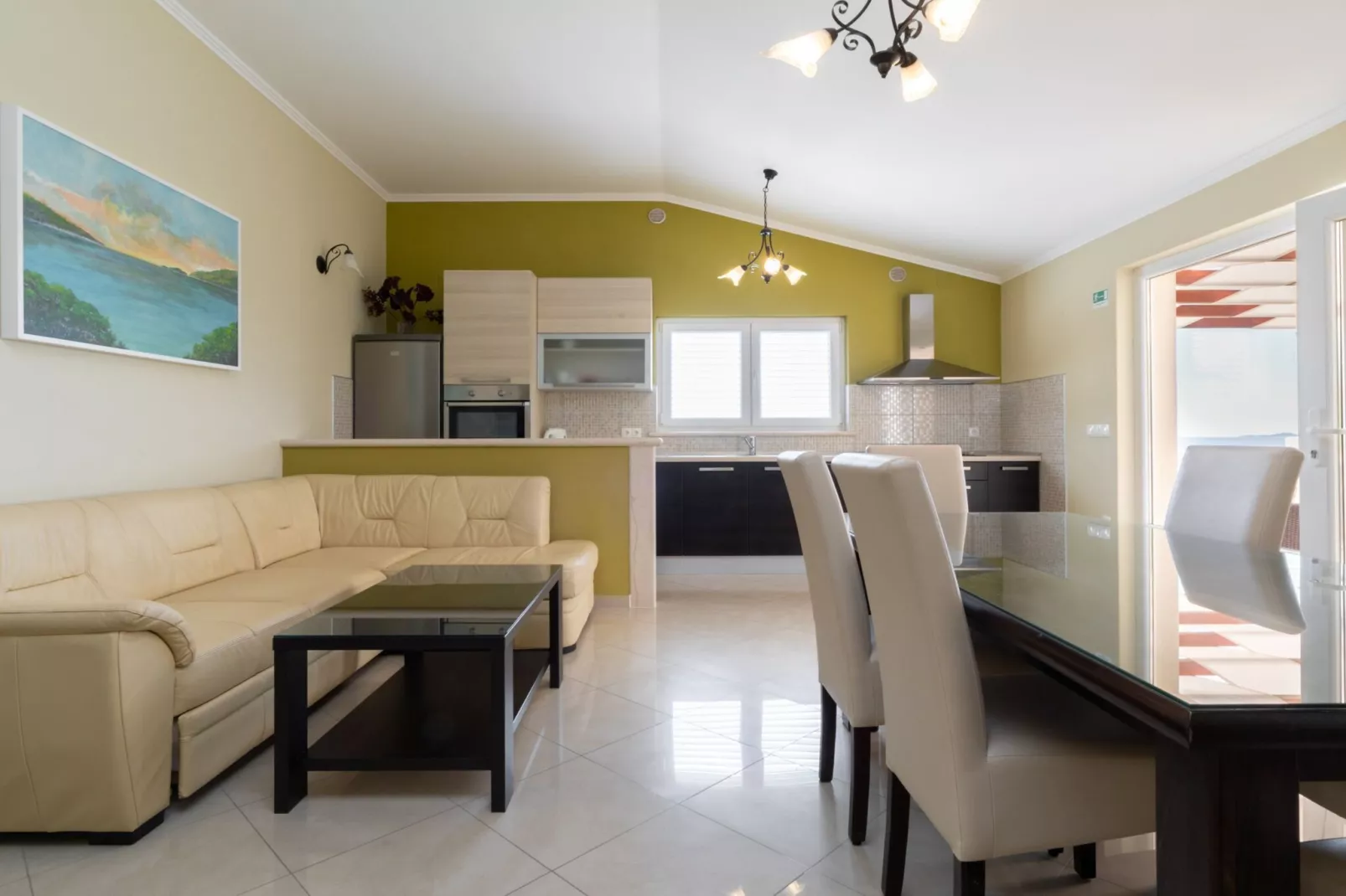 Modern Villa with Pool-Küche