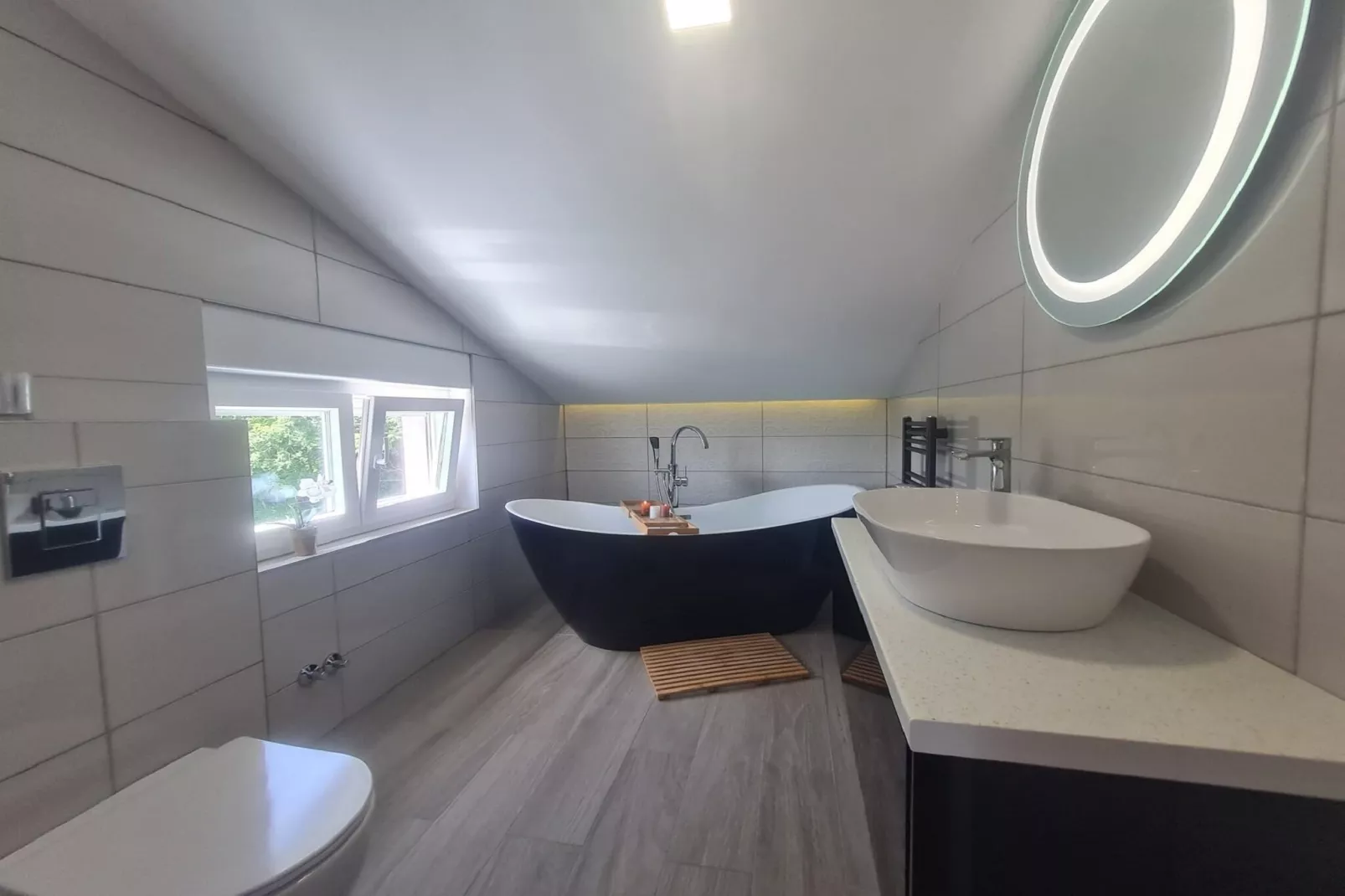 Four - Bedroom Villa-Bathroom