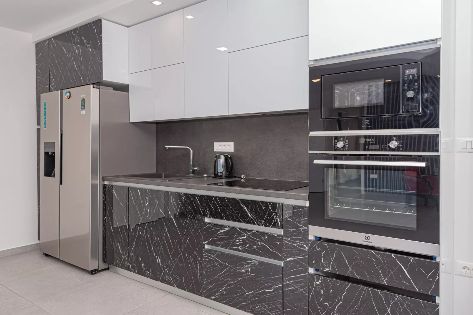 Four-Bedroom Villa With Pool-Küche