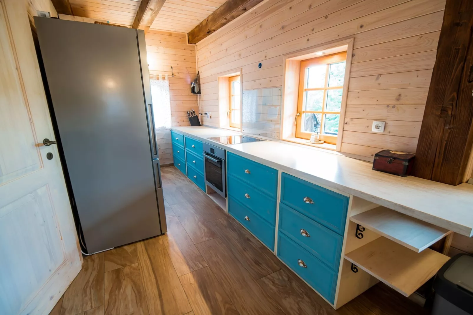 Serene Rustic Haven Holiday Home with Sauna - Two Bedroom Holiday Home with Sauna-Kitchen