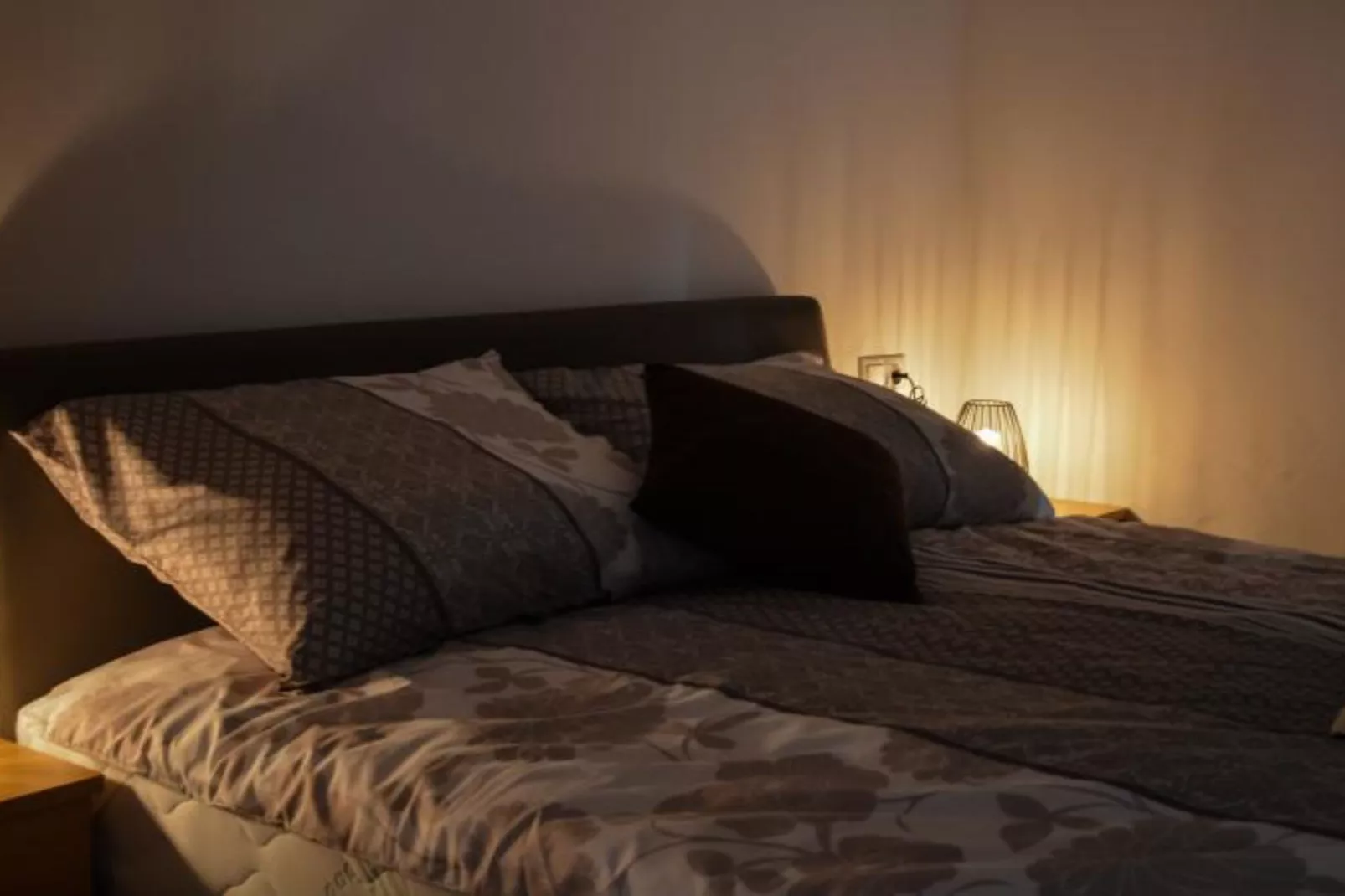 Zevnik Quiet Retreat with Stunning Views and Equestrian Activities - One Bedroom Apartment