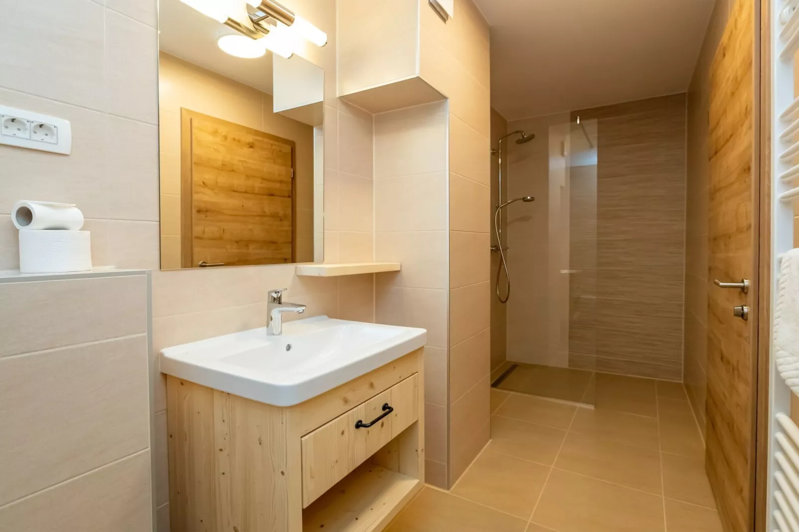 The Woodland Nook Apartments Bohinj - Classic Two Bedroom Apartment with Balcony (owner C)-Bathroom