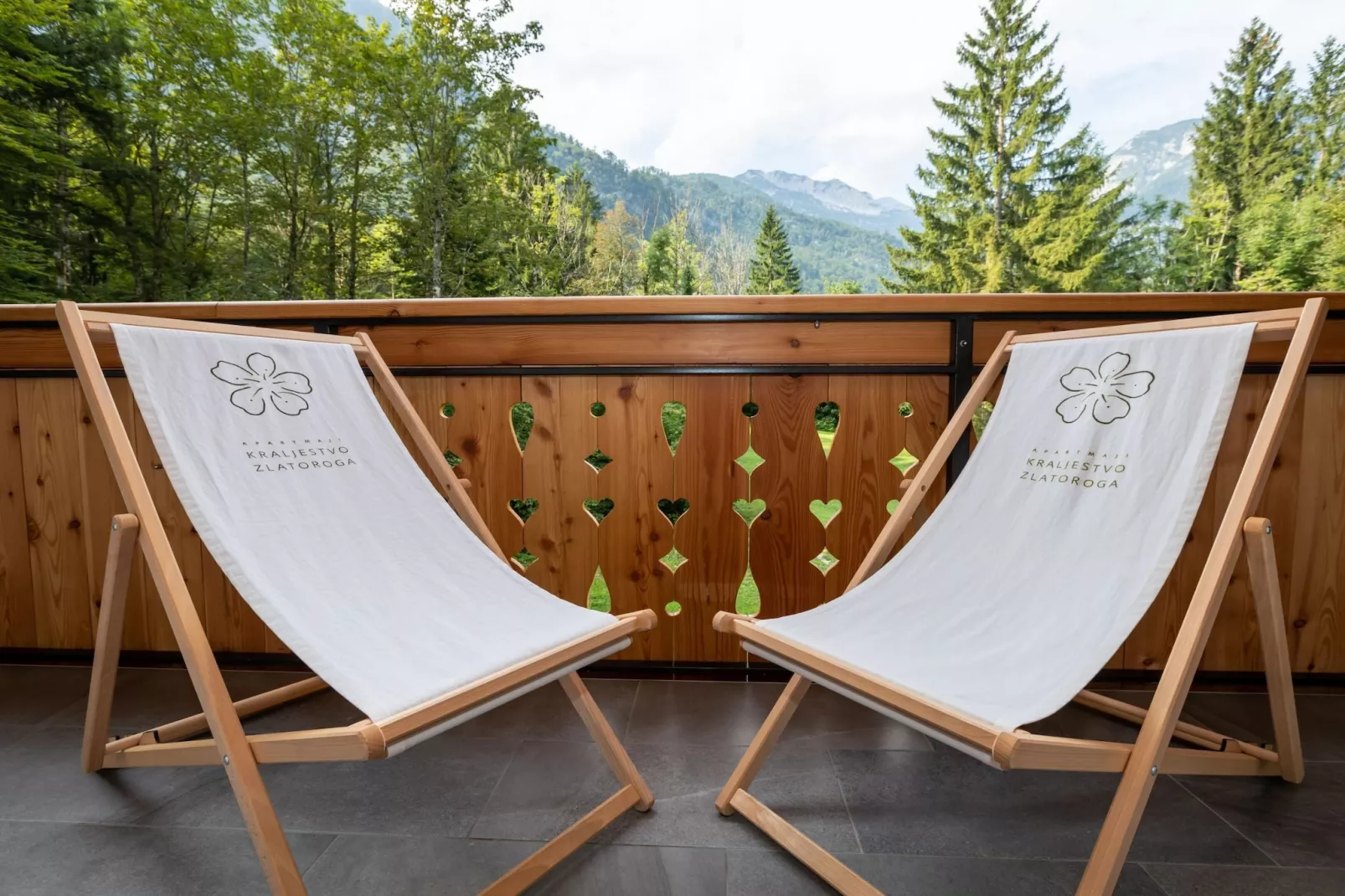 The Woodland Nook Apartments Bohinj - Comfort Two Bedroom Apartment with Balcony (owner F)-Terrasse/Balkon