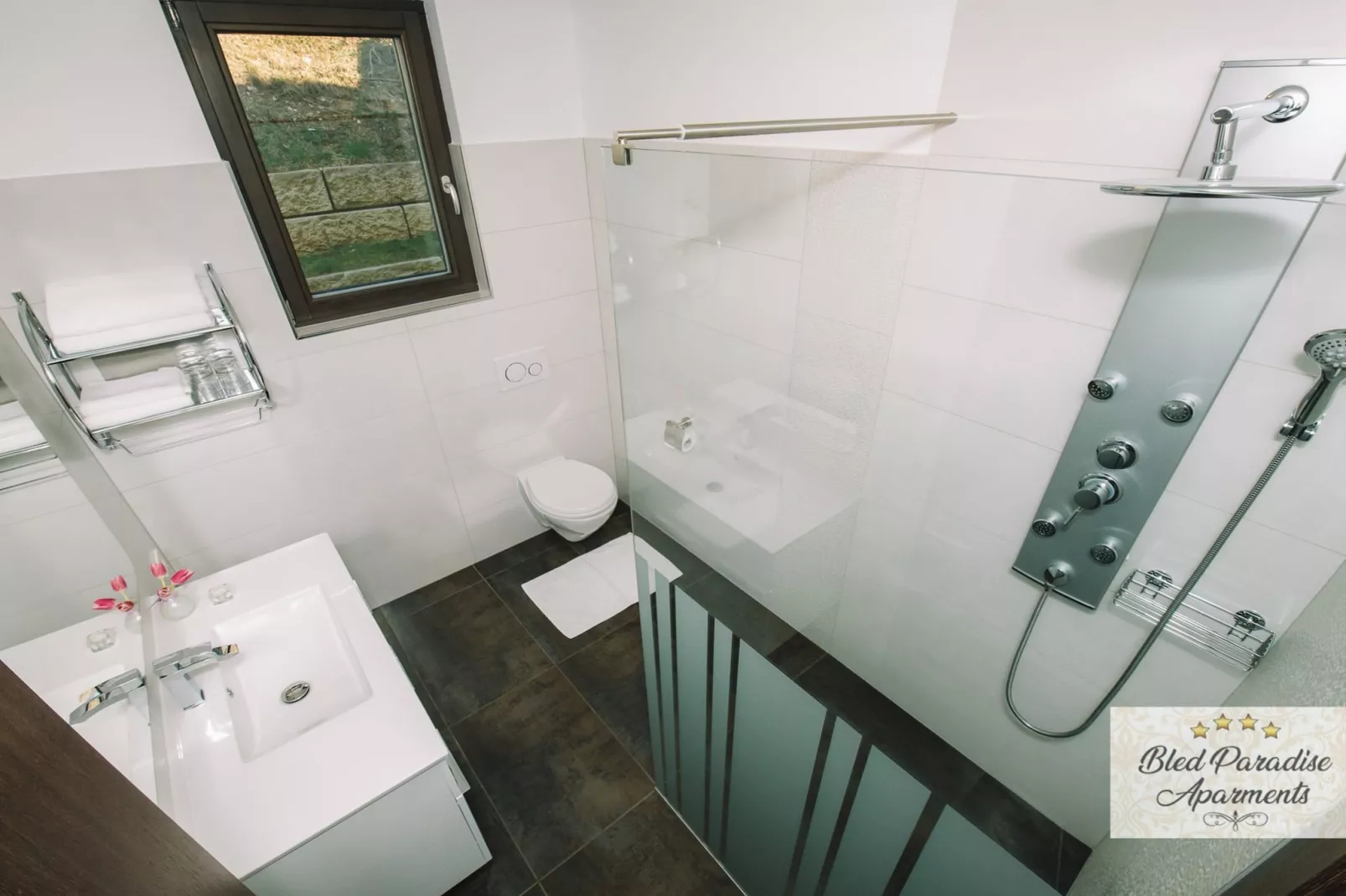 Bled Prestigious and Stylish Apartments - Standard Studio Apartment with Terrace (owner 2)-Bathroom