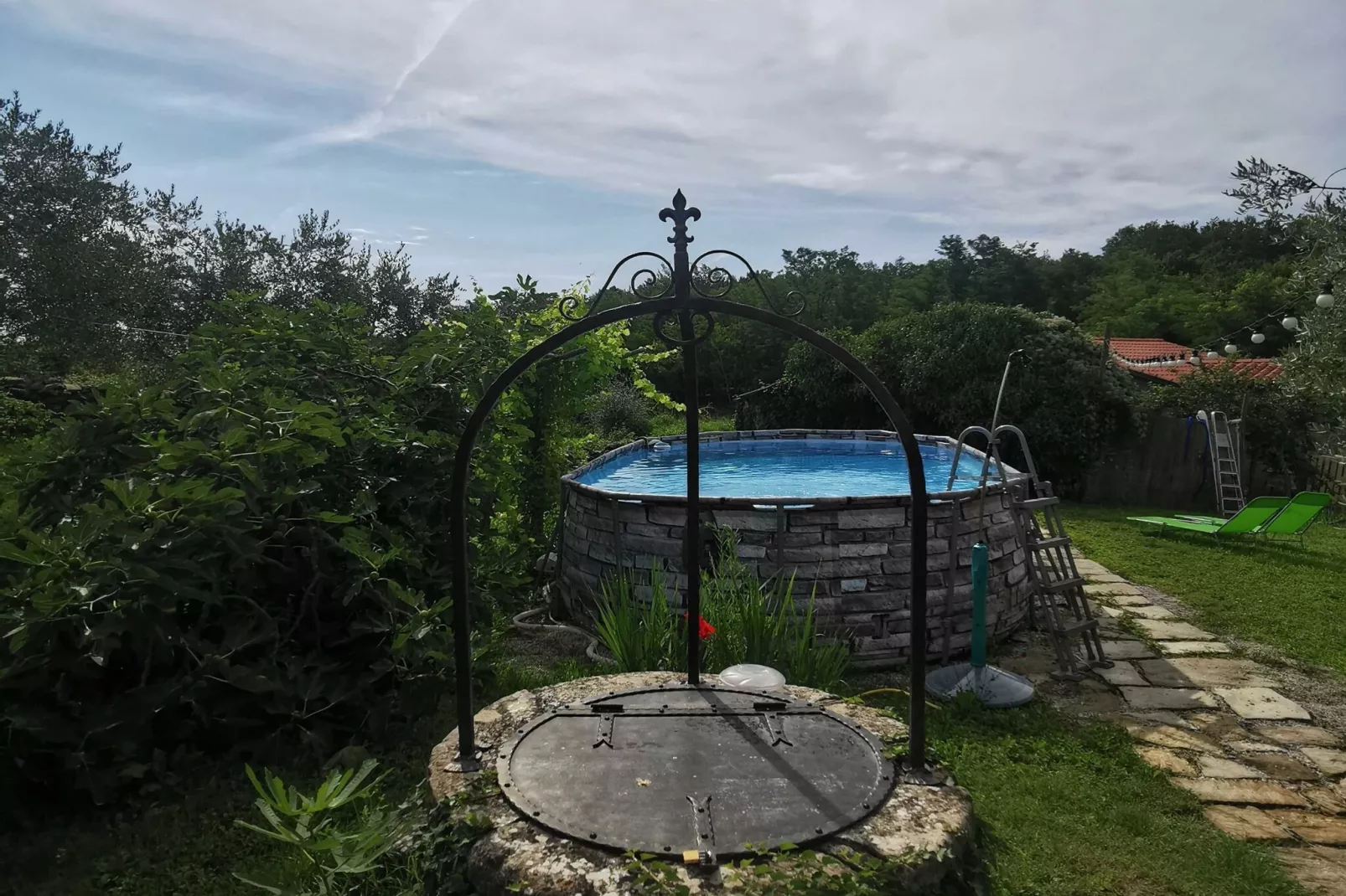 Abitanti Rustic Apartment with Balcony - Two Bedroom Apartment with Balcony