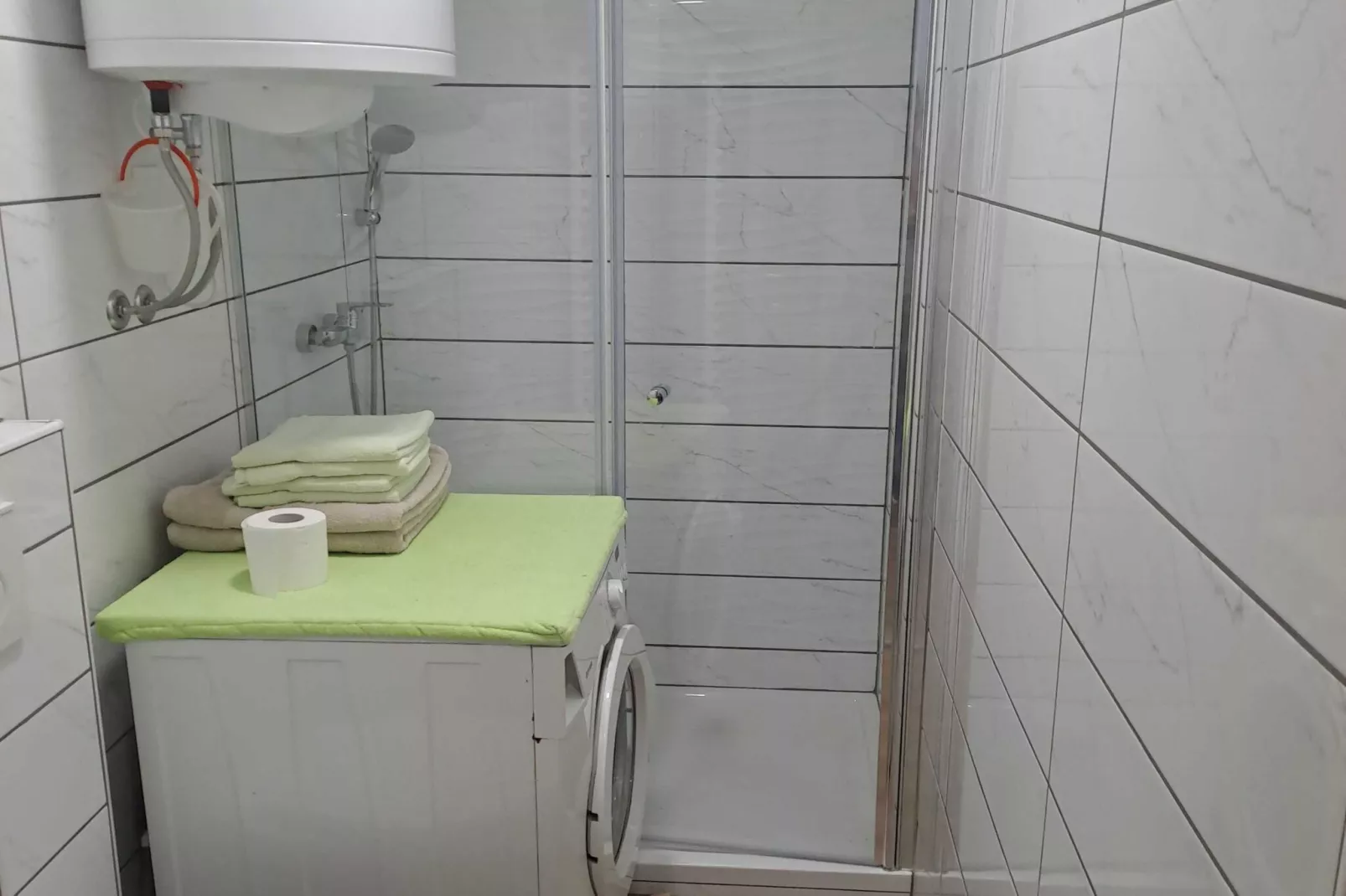 Modern Apartment with Terrace near Kranjska Gora Ski Slope - One Bedroom Apartment with Terrace-Salle de bain