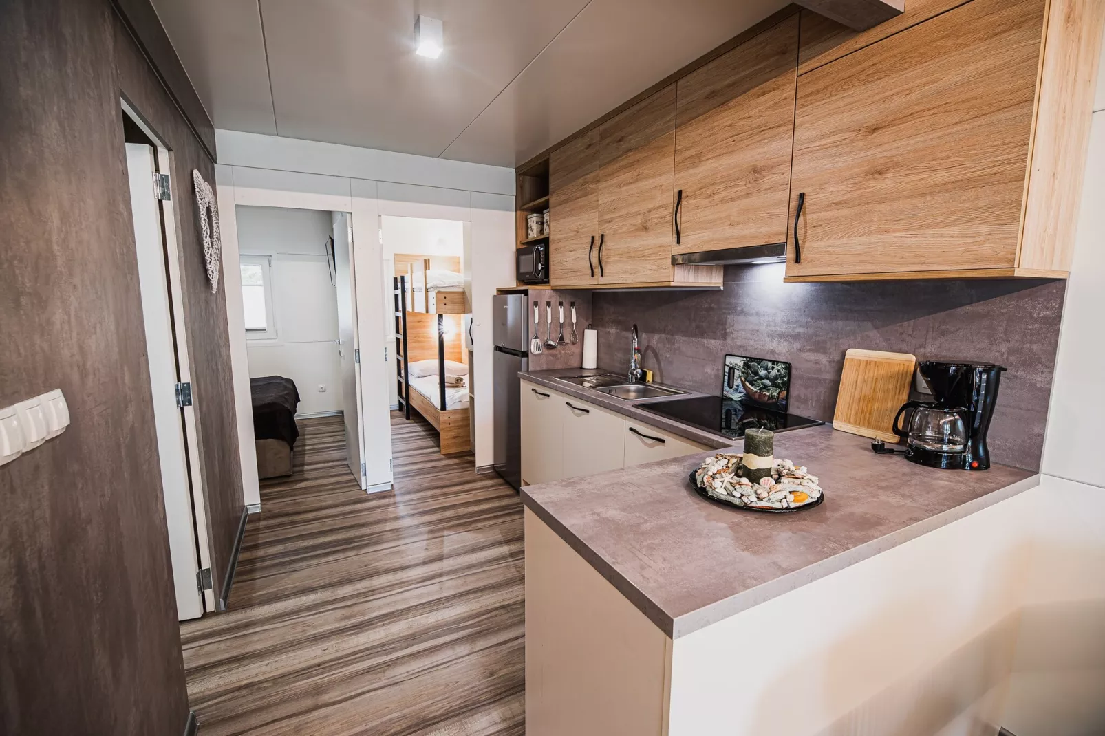 Lake Serenity Premium Mobile Homes with Thermal Riviera Tickets - Two Bedroom Mobile Home 15\/010-Kitchen