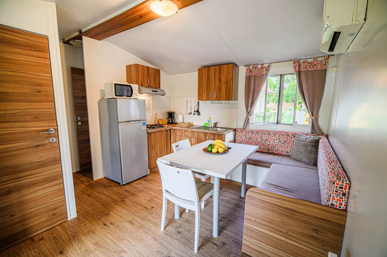 Waterside Retreat Mobile Homes with Thermal Riviera Tickets - Three Bedroom Mobile Home with Lake View  (owner 2)-Outdoor