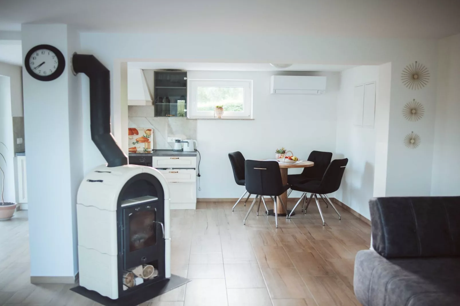 Cozy Holiday Home with Fireplace and Scenic Hills in Bistrica ob Sotli - Two Bedroom Holiday Home-Kitchen