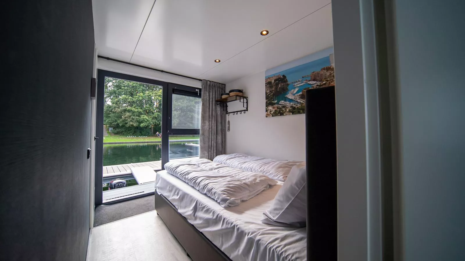 Floating in Limburg - hottub-Schlafzimmer