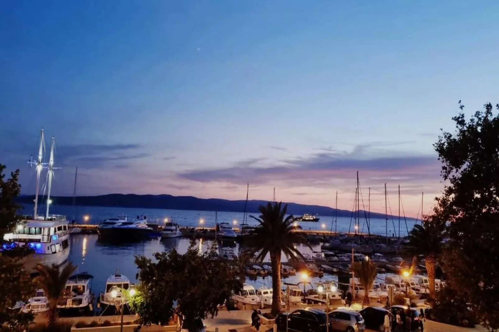 Lux apartment Mare By the Sea & Beach - Two Bedroom Apartment with Terrace-Ambiente