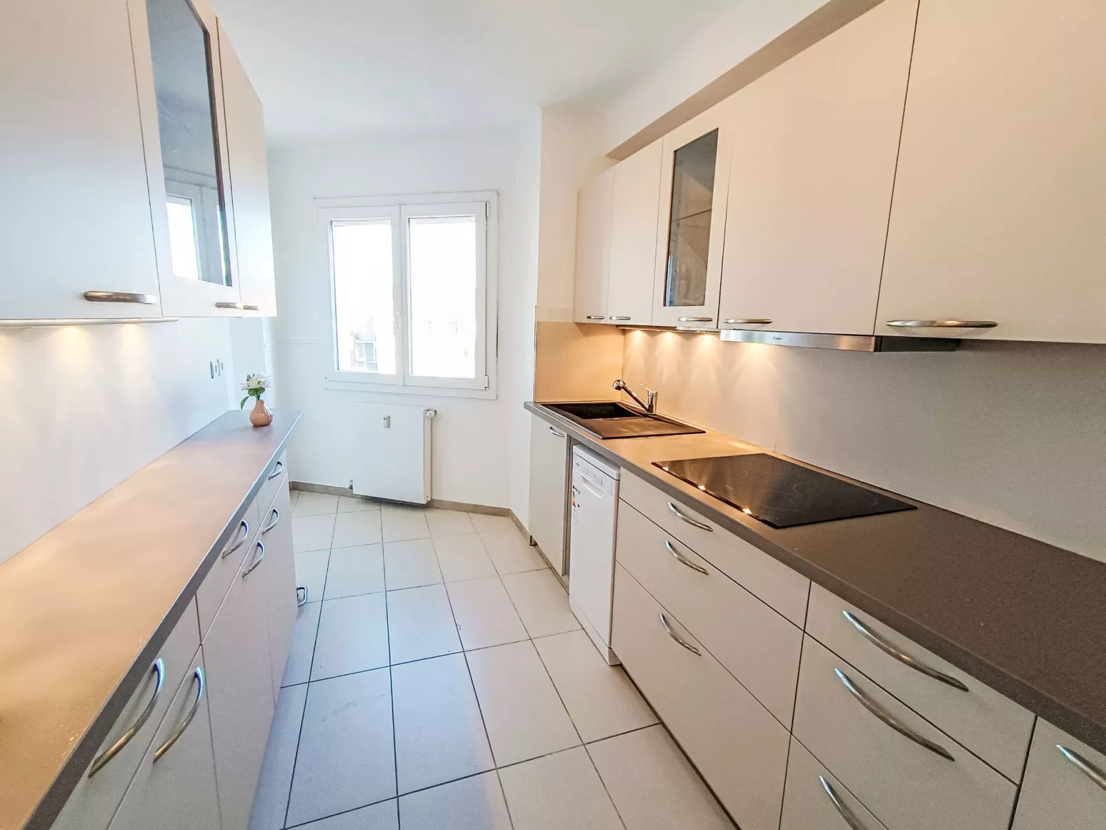 Le Victor Hugo-Dedans