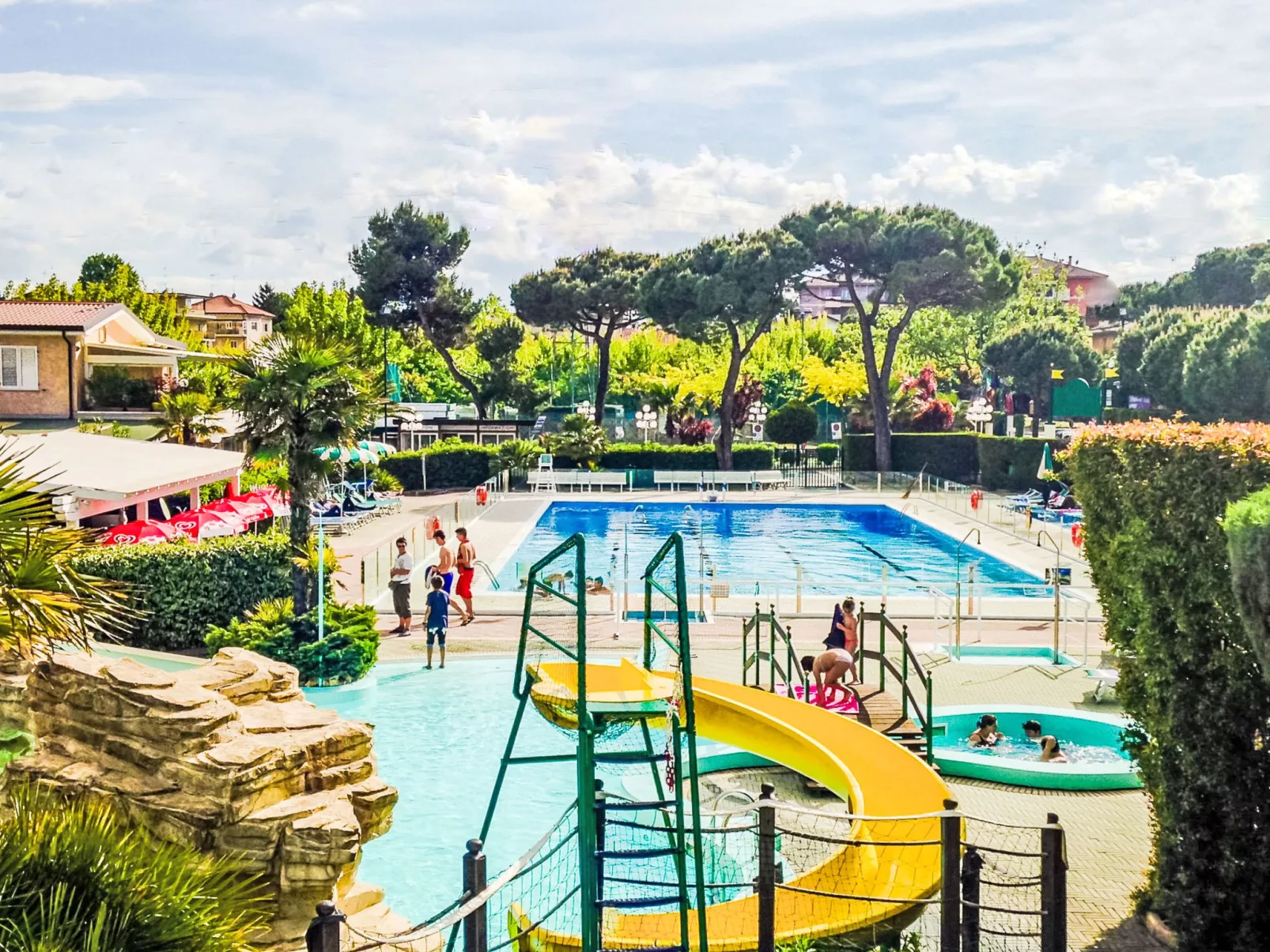 Happy Camp Mobil Homes in Riccione-Draußen