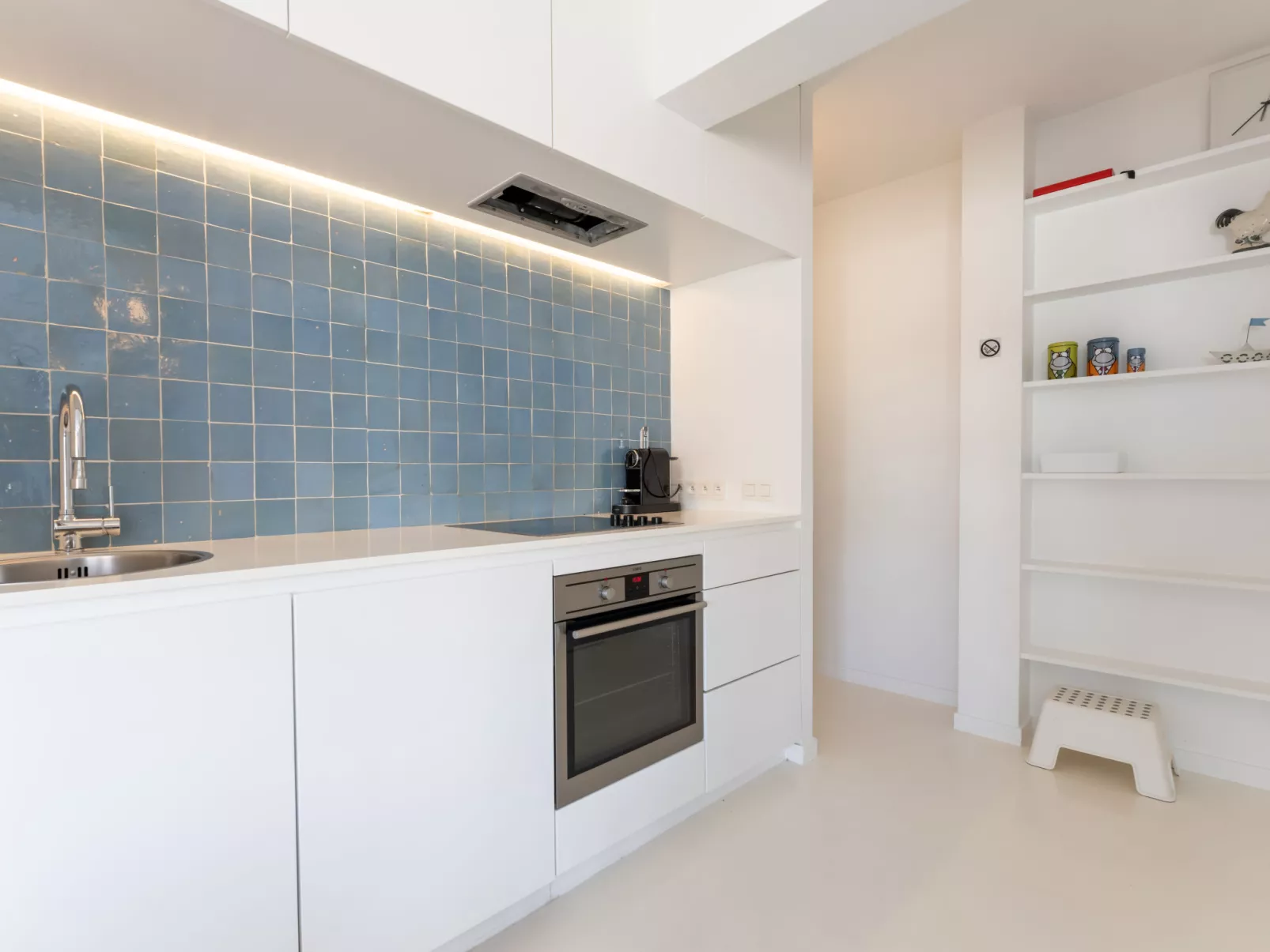 Blanc Rivage with garage-Inside