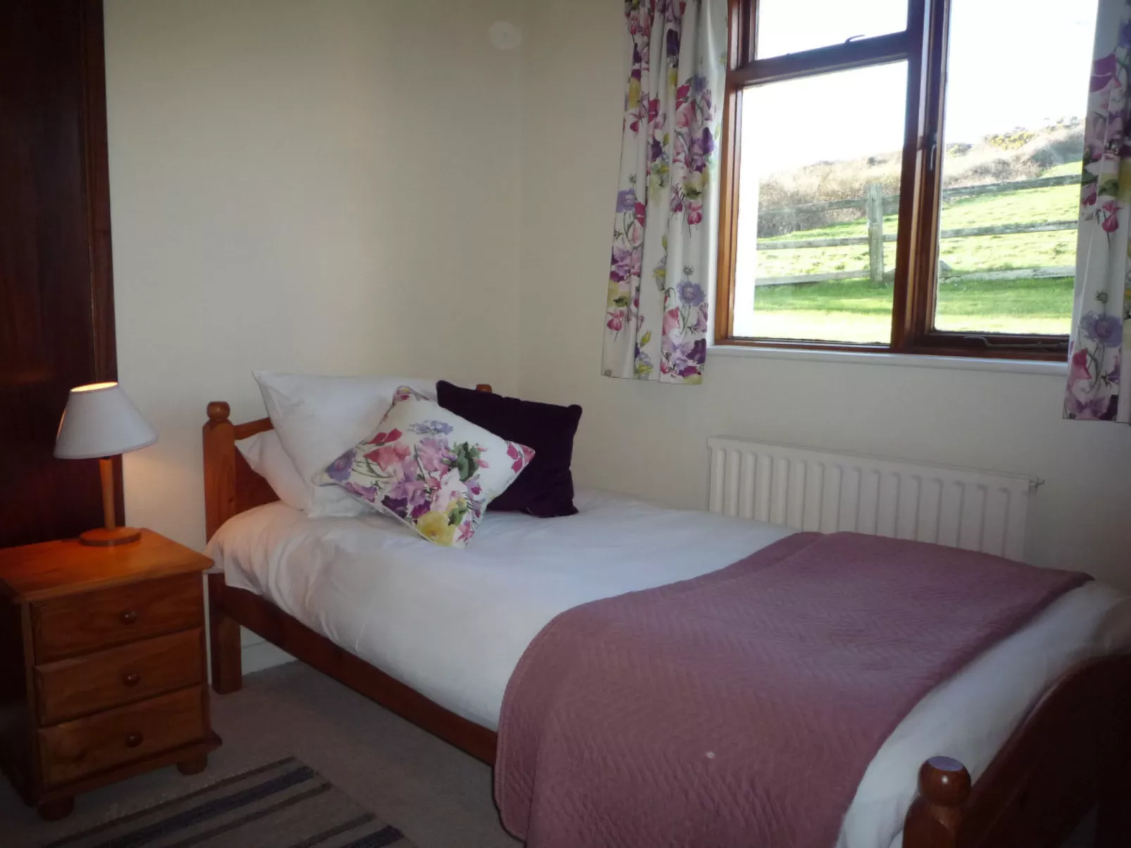 Dingle Bay View (TR2)-Drinnen