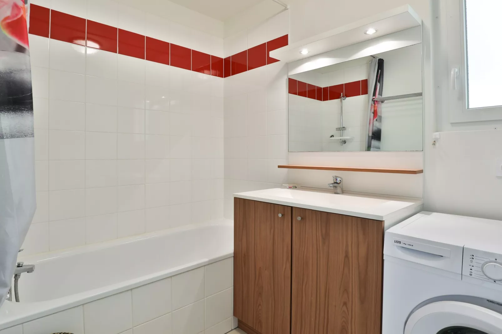 D. des Grands Lacs N°19 - 4P8-Badezimmer