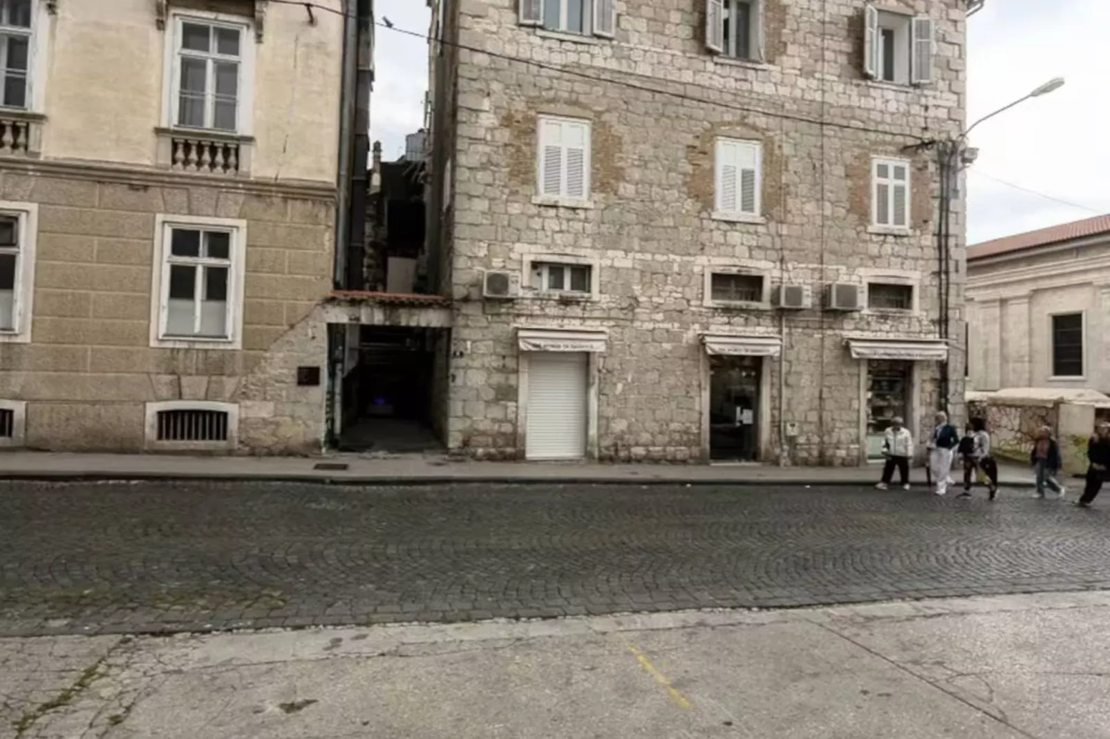 Six-bed room 1-Outdoor