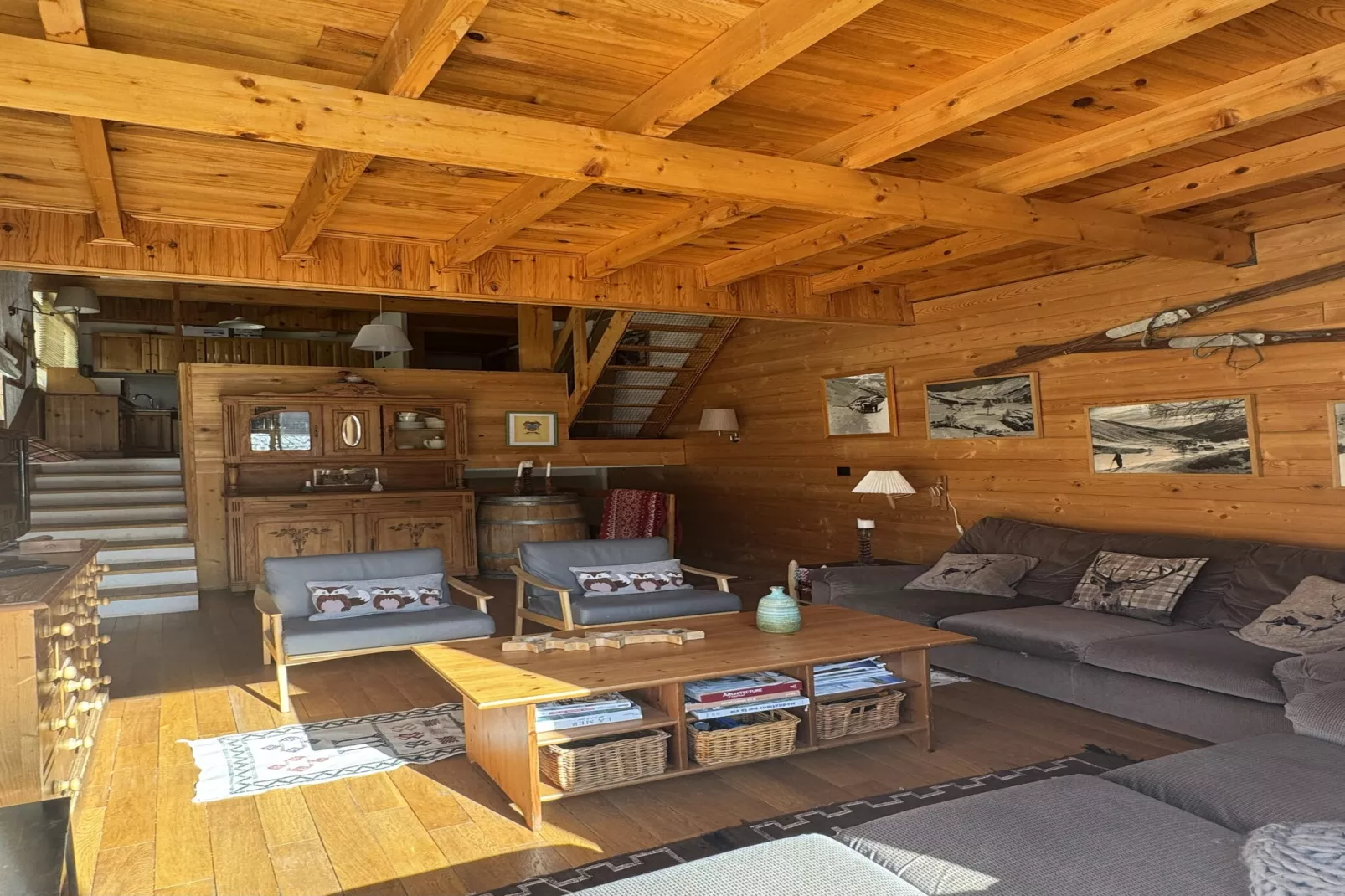 Les Pounchus D N°02 - 3P8-Wohnzimmer