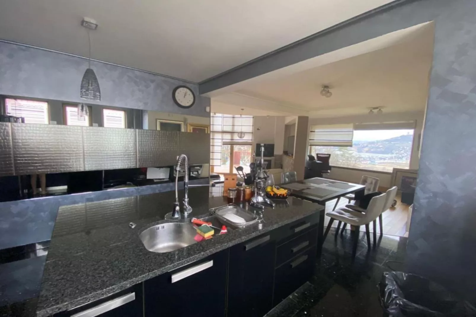 Villa Sarajevo Hills - Five Bedroom Villa with Terrace and Garden-Küche