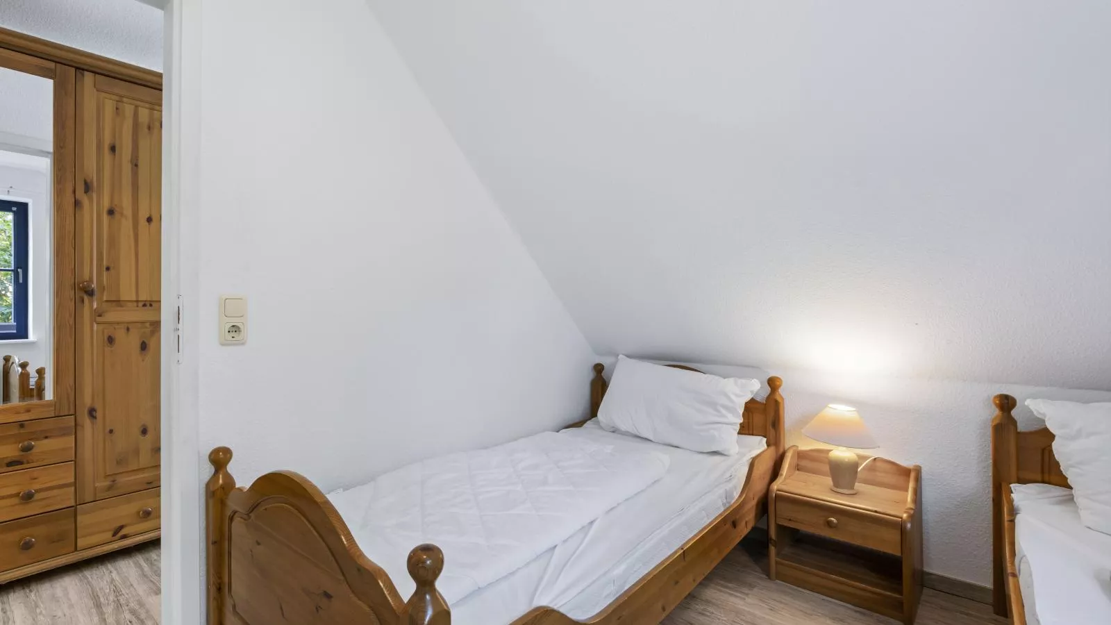 Papillon 11-5-Bedroom