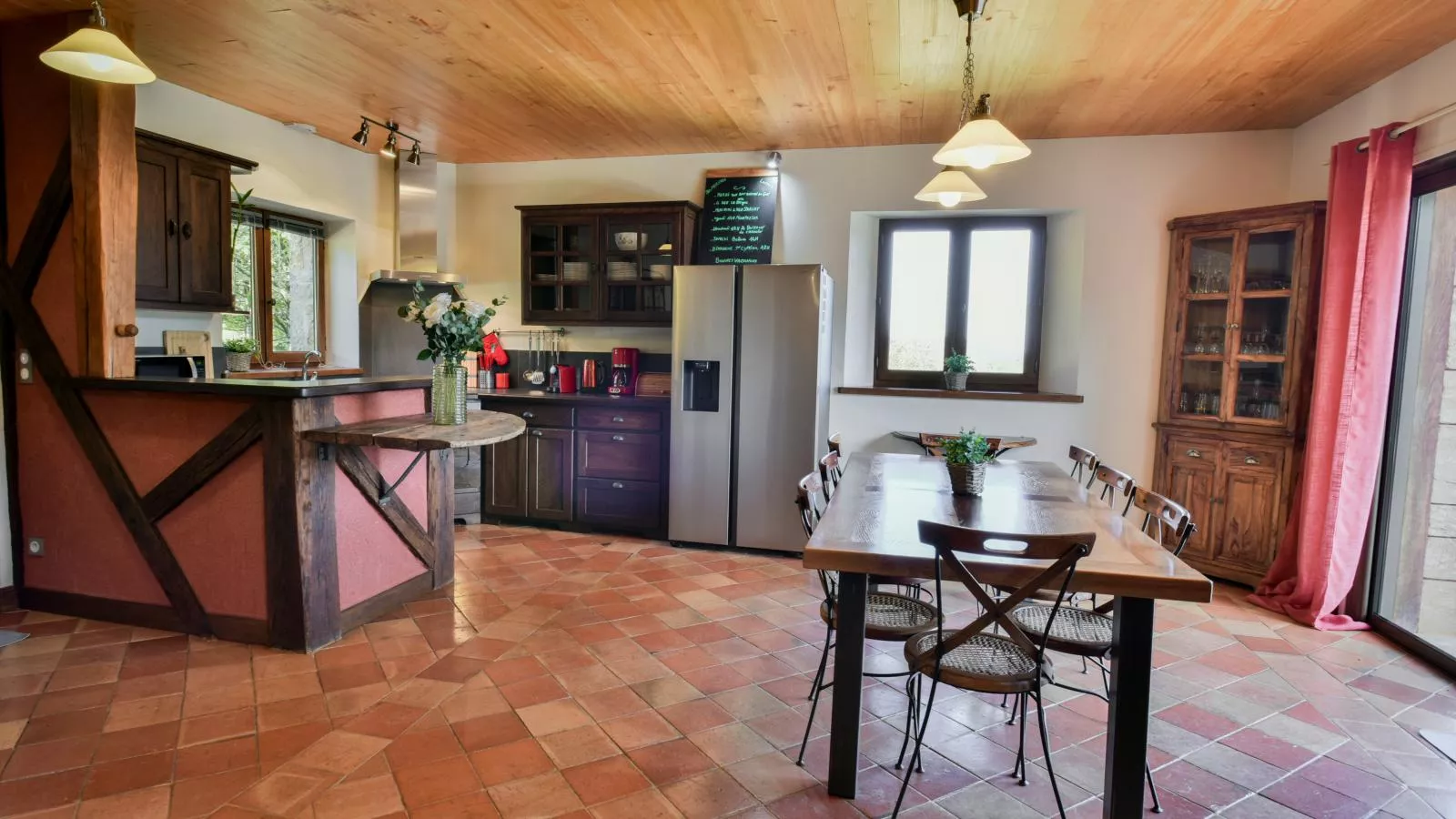 La Roque Haute-Dining room