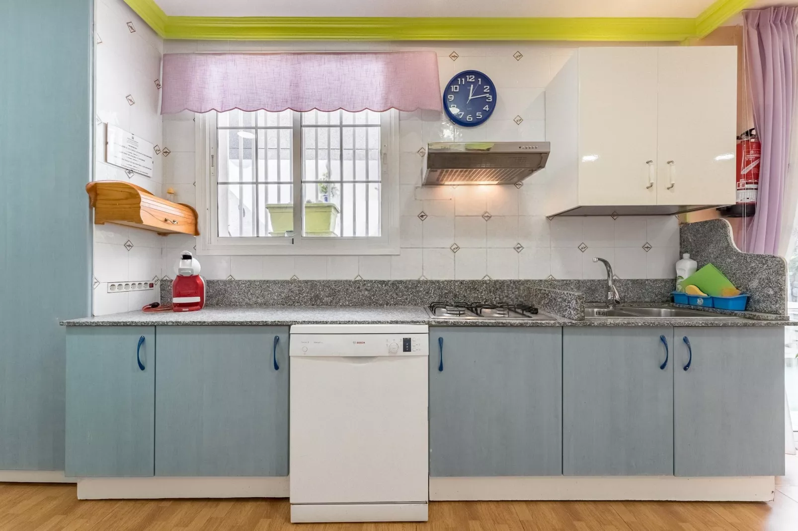 Delfin 69 2d-Cuisine