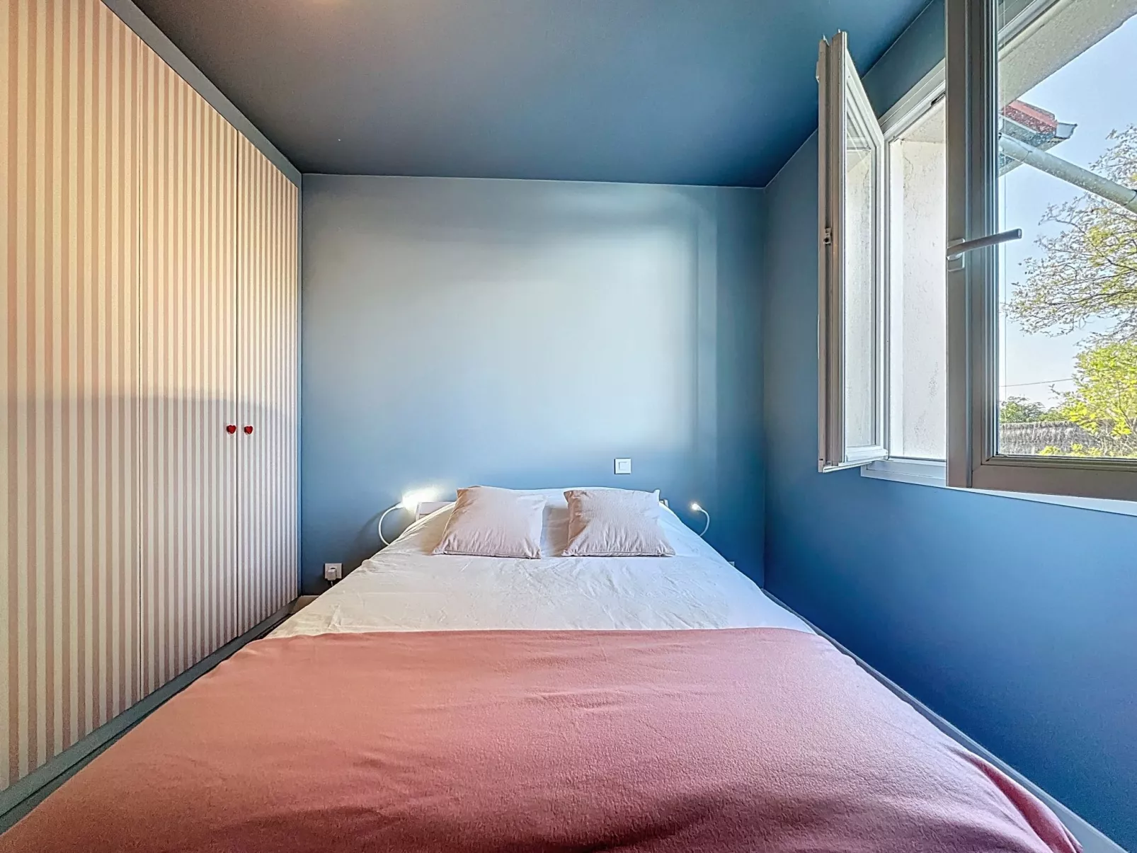 Ma Petite Mer-Dedans