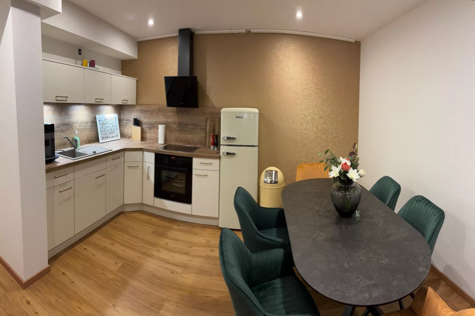 Luxuriöses Wohnen im historischen Haus-Cuisine