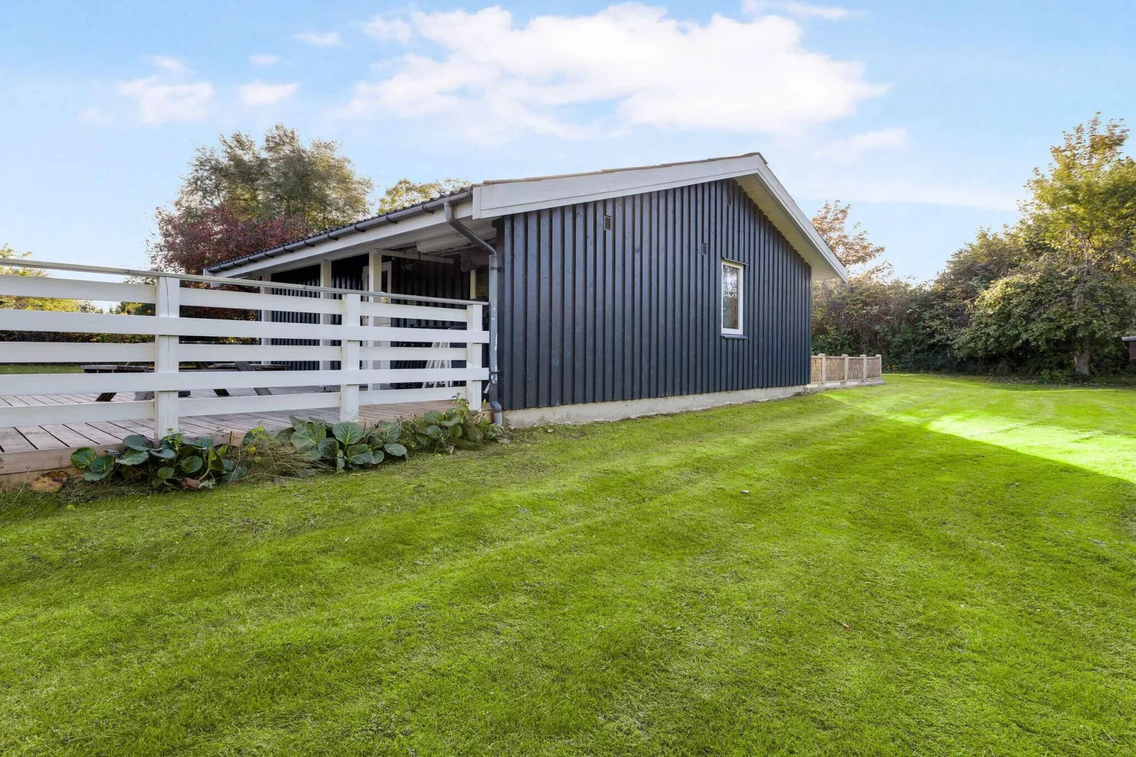 5 star holiday home in Humble-Outdoor