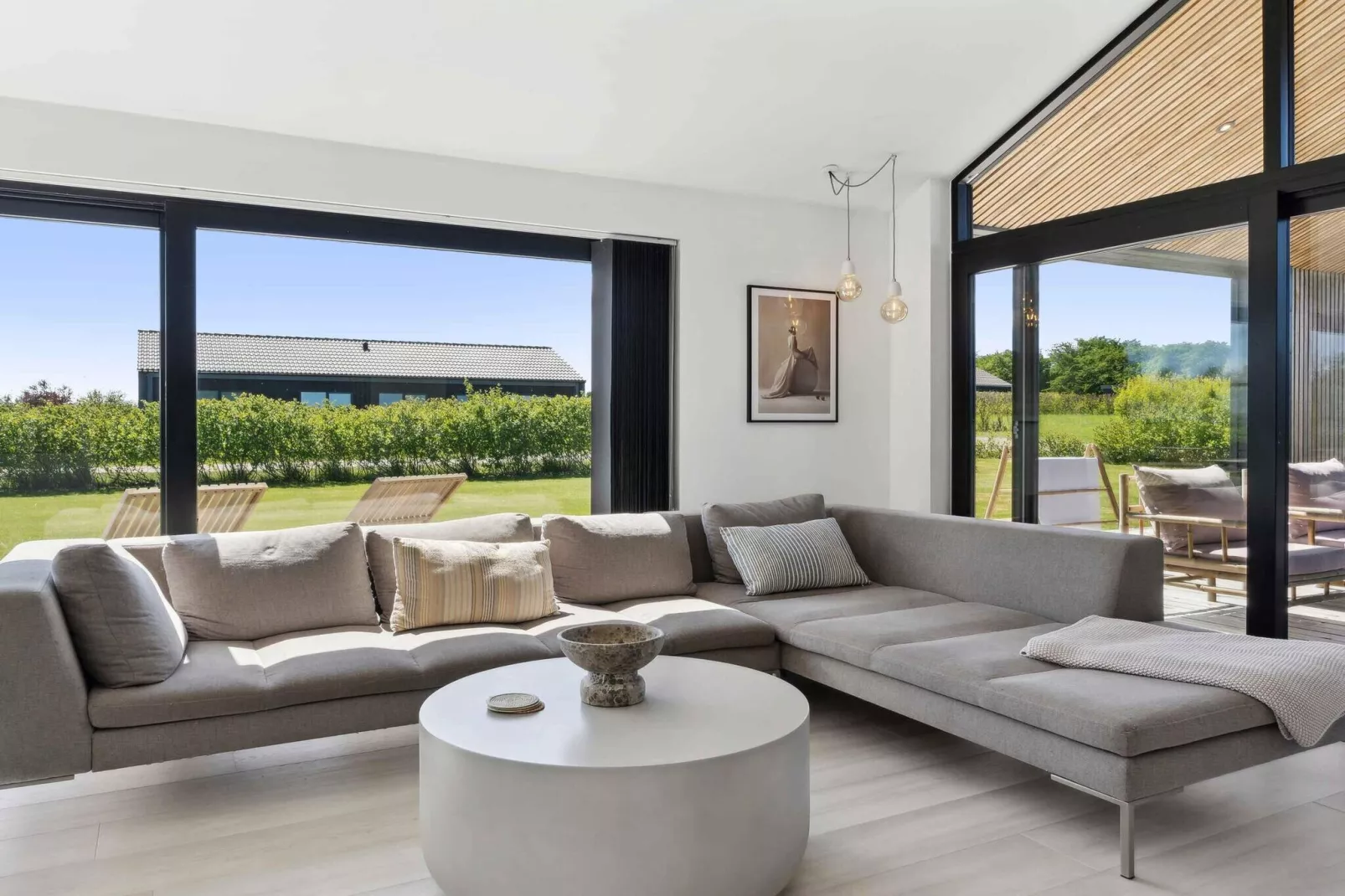 5 star holiday home in Humble-Indoor