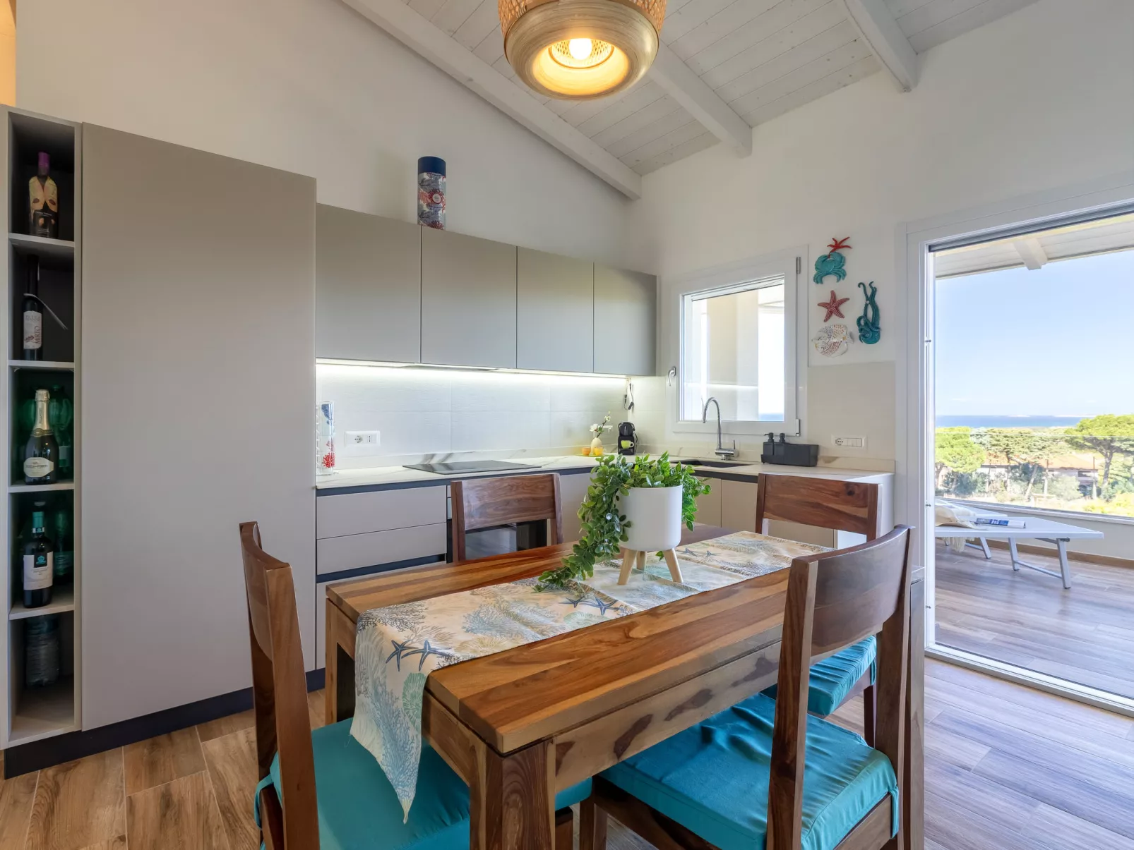 Attico Sunset Breeze-Inside