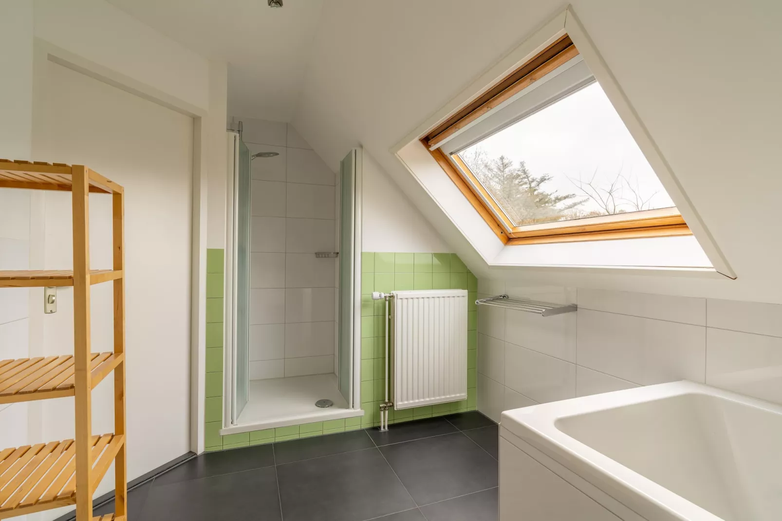 Kamperfoelie 29-Bathroom