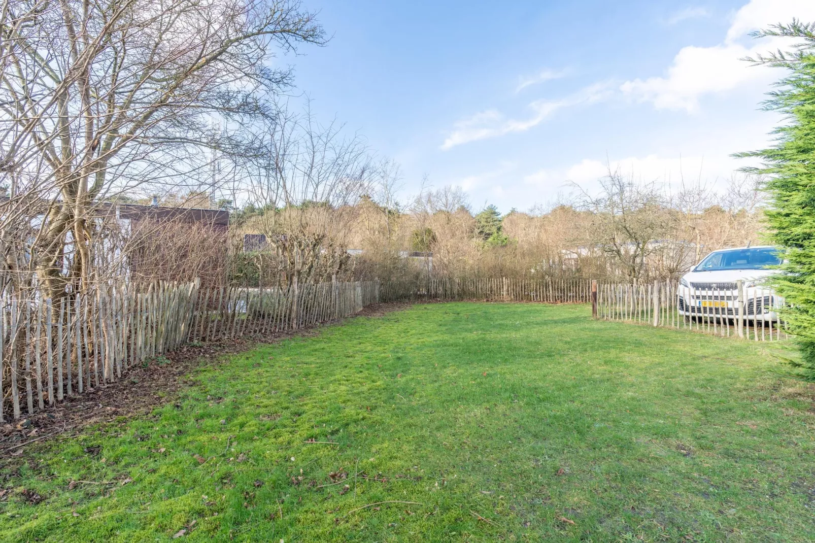 De parel 164-Gardens in summer