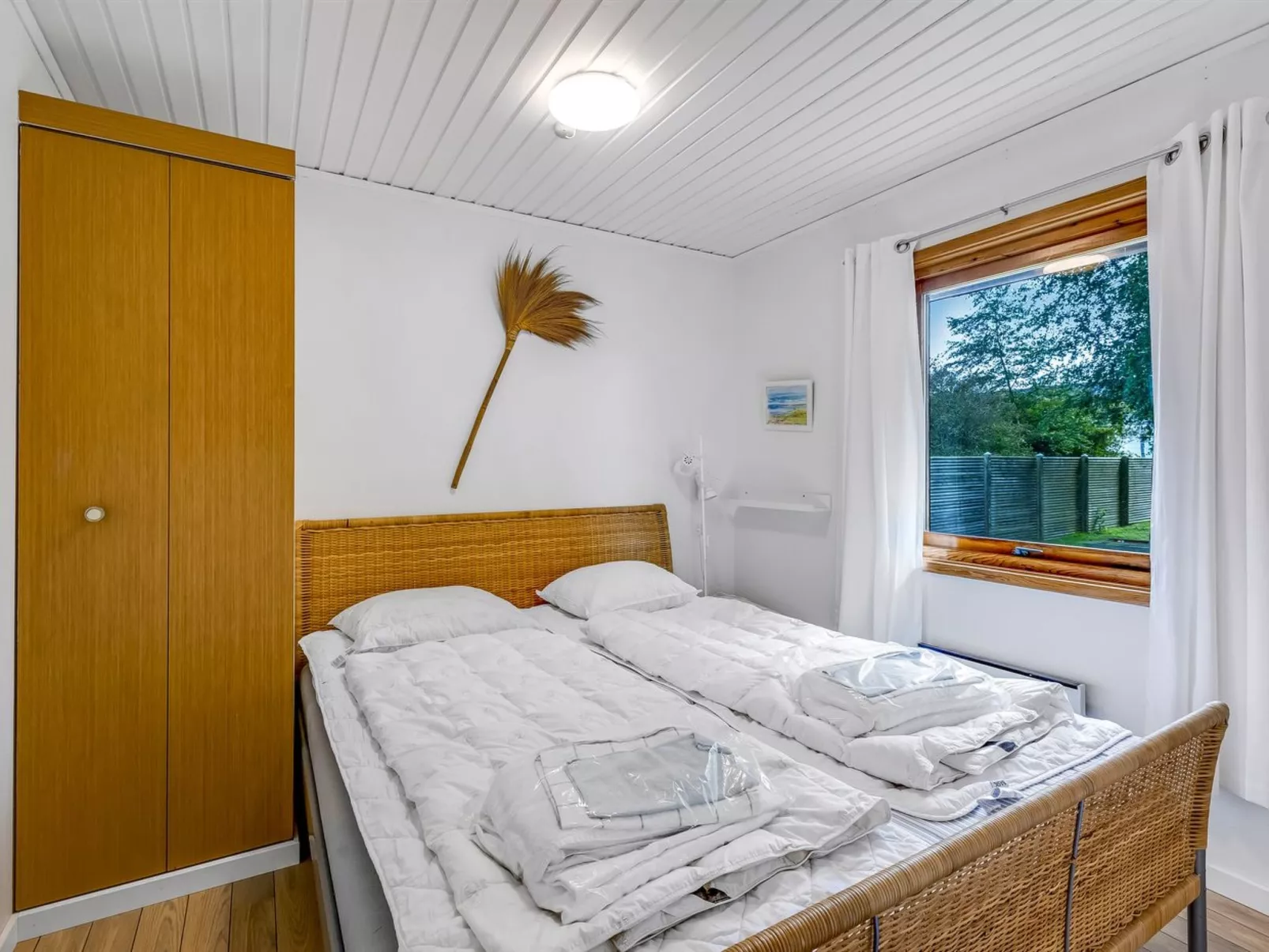 "Naema" - 500m from the sea-Inside