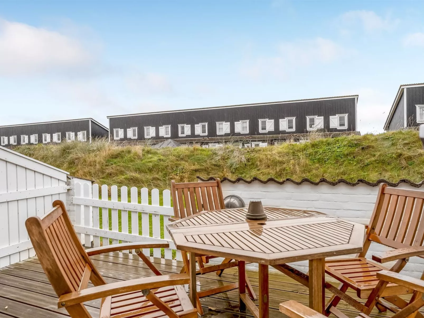 "Benthe" - 100m to the fjord-Outside